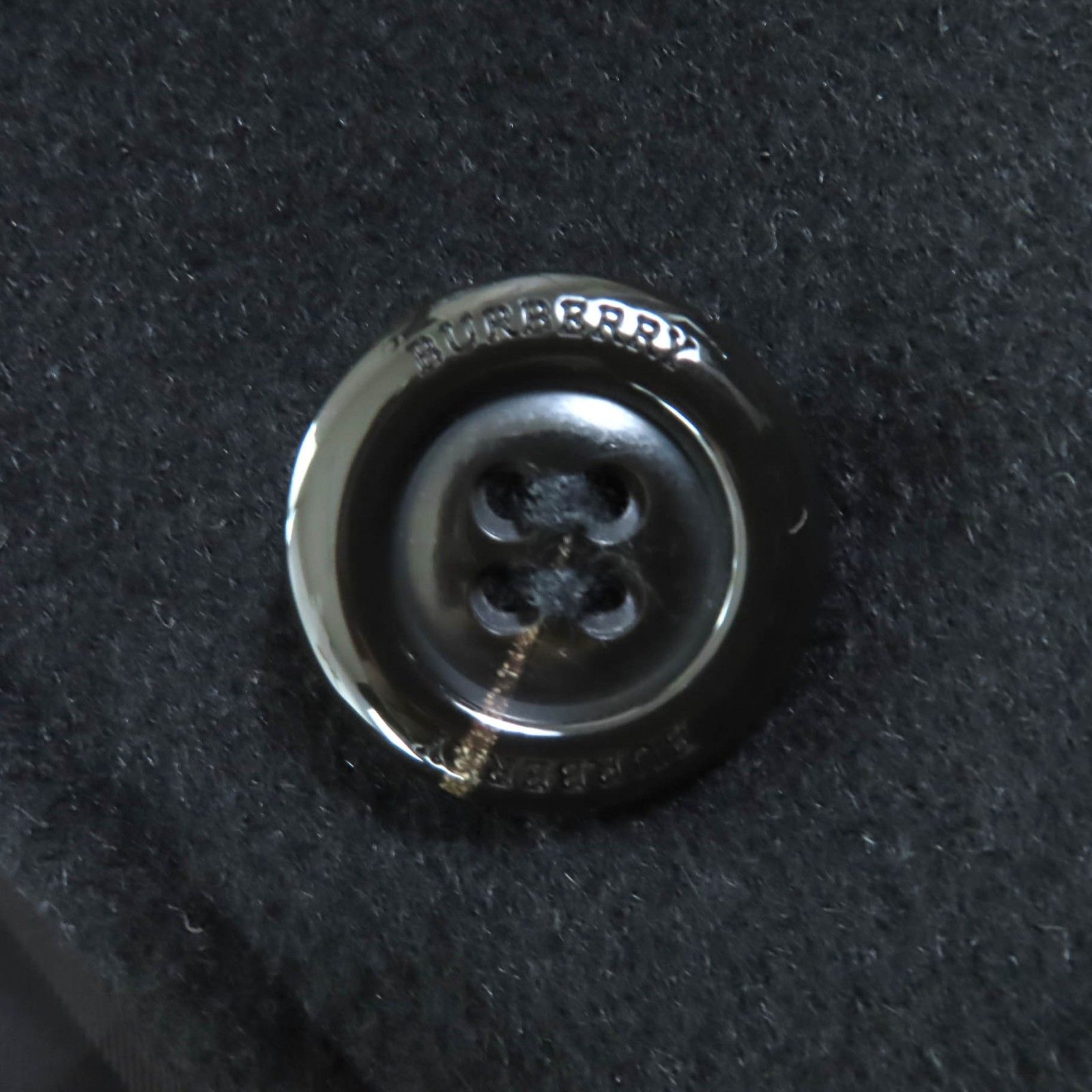 バーバリーロンドン ウール ピーコート ロゴボタン ストライプ裏地 9 ブラック バーバリーロンドン ウール ピーコート ロゴボタン ストライプ裏地 9