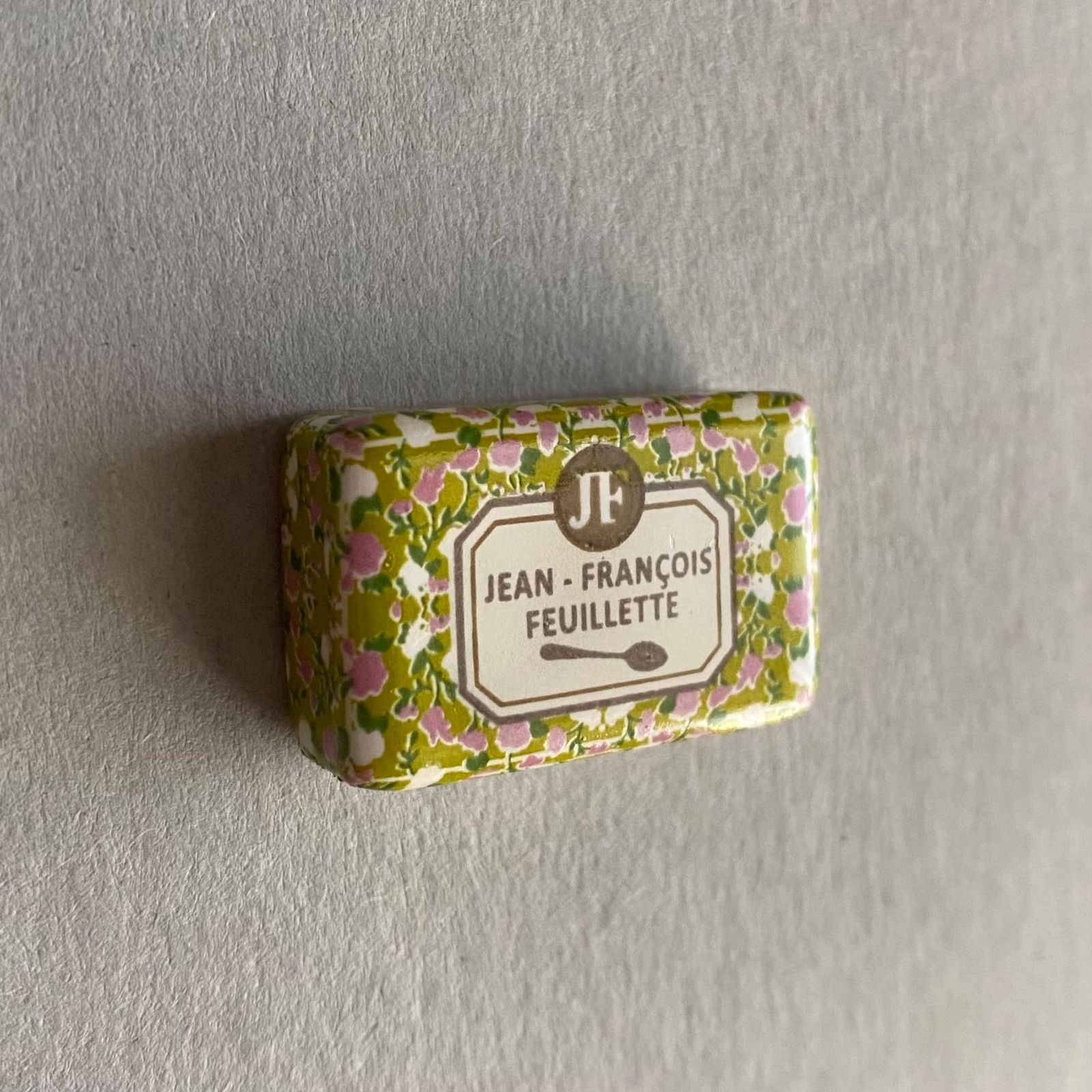 お菓子ボックスのフェーブ／フイエット／Feuillette 2026／フランス