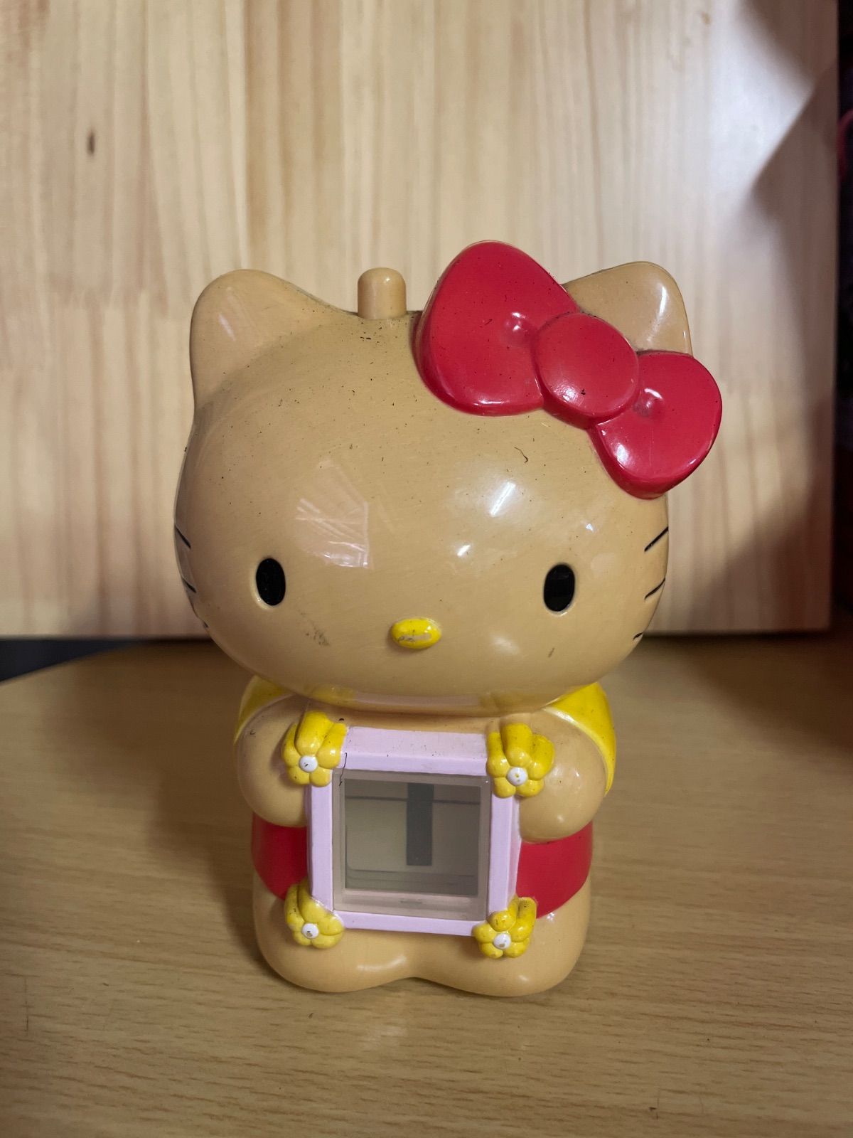 平成レトロ】キティちゃん パタパタカレンダー - メルカリ