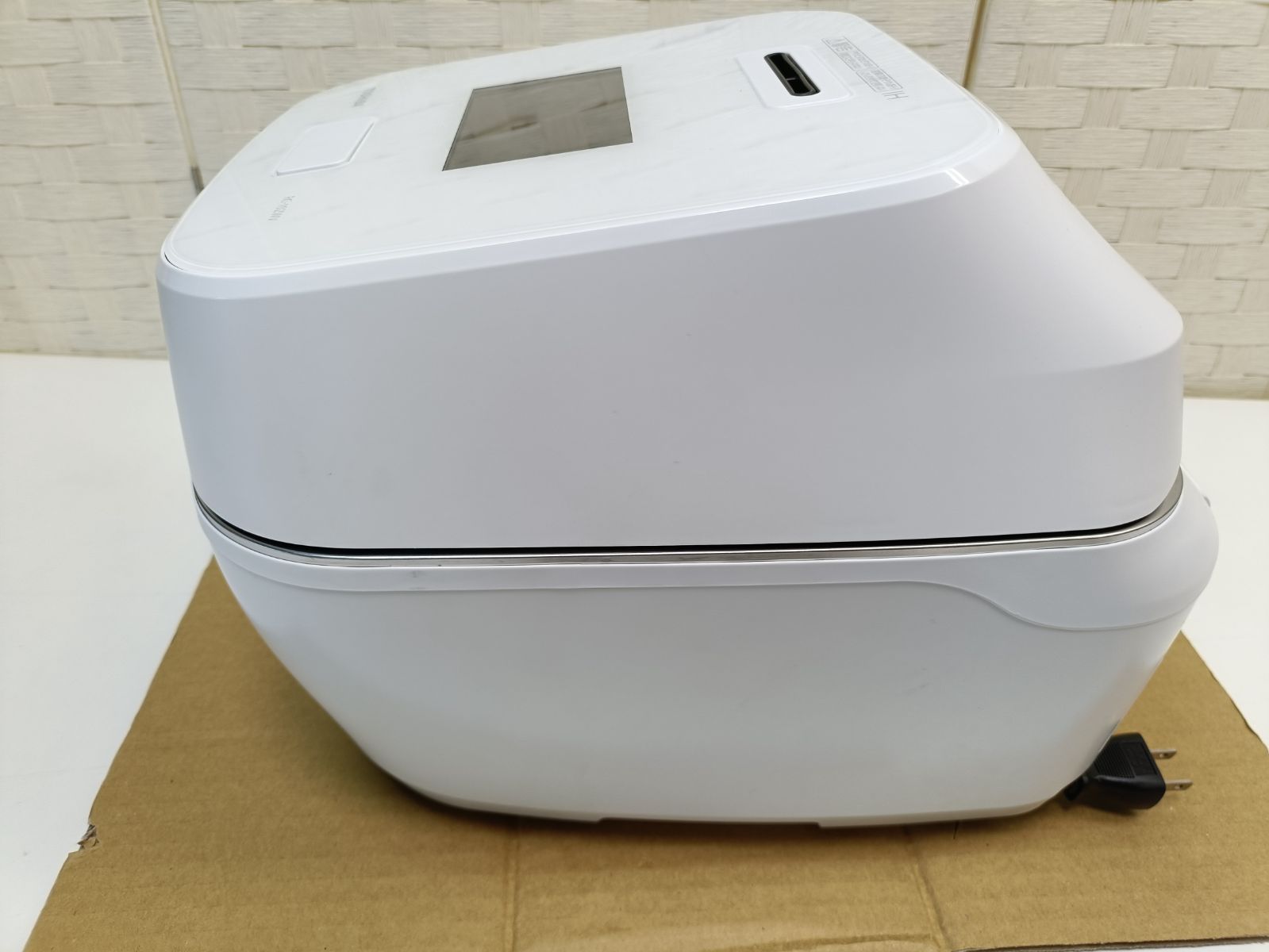 東芝 TOSHIBA RC-10ZWV-W グランホワイト 炎匠炊き 真空圧力IHジャー