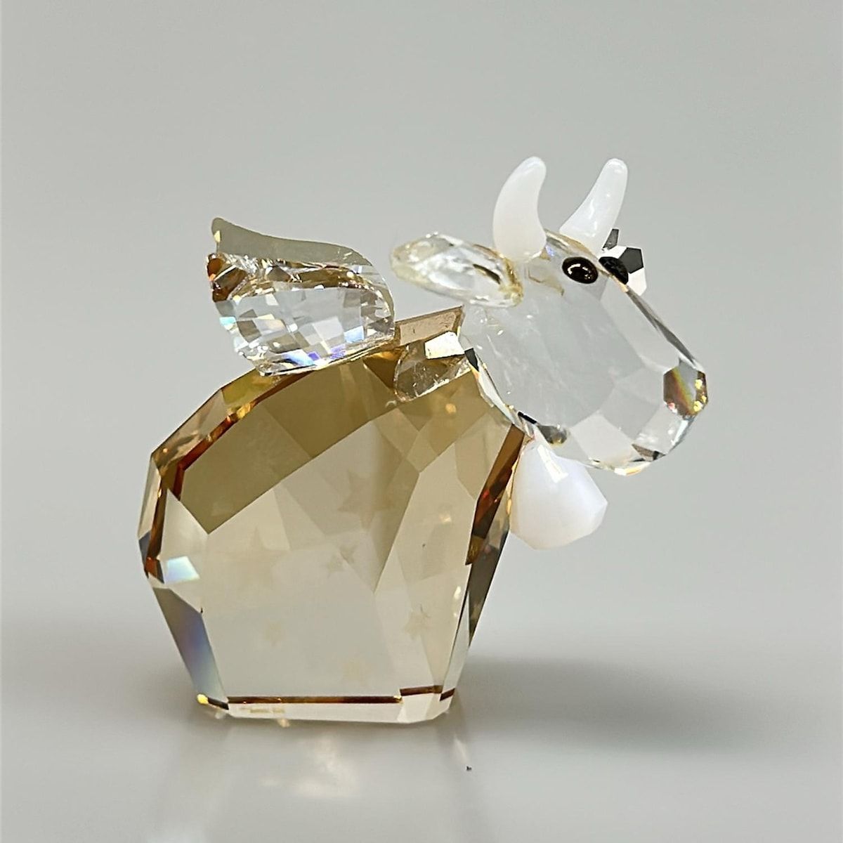 SWAROVSKI(スワロフスキー) 小物美品 - クリア×白×マルチ 置物/牛