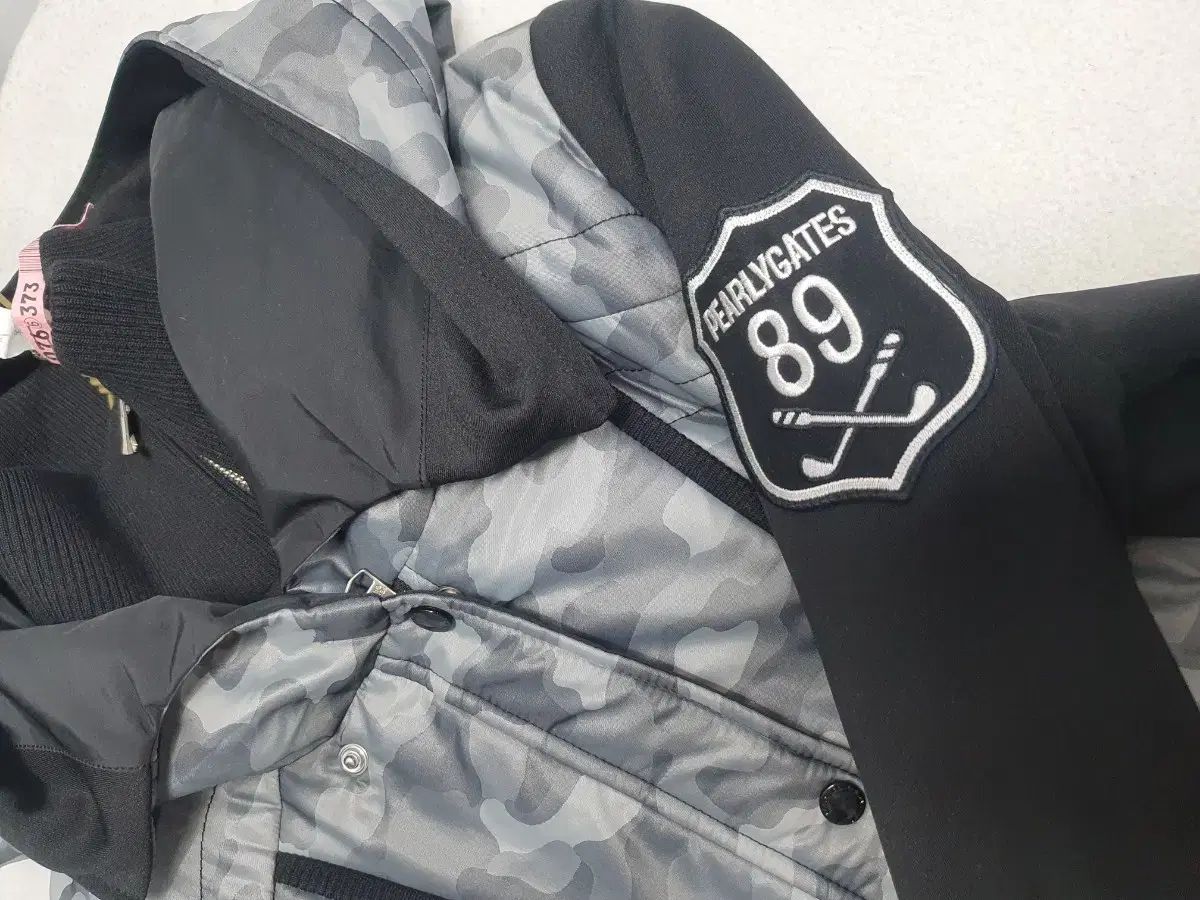 パーリーゲイツ 軽量 ダウン ダブルジッパー 防風 ジャケット カモフラ