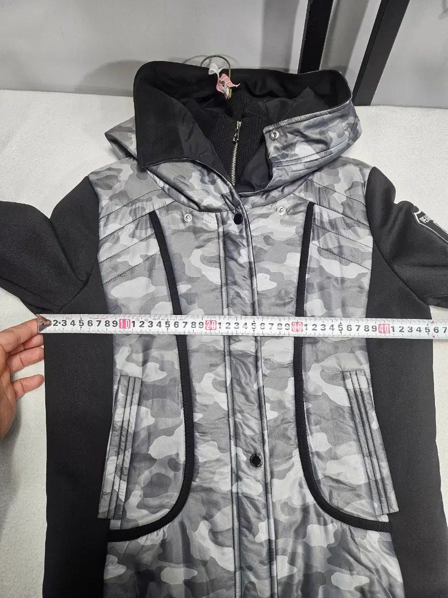 パーリーゲイツ 軽量 ダウン ダブルジッパー 防風 ジャケット カモフラ