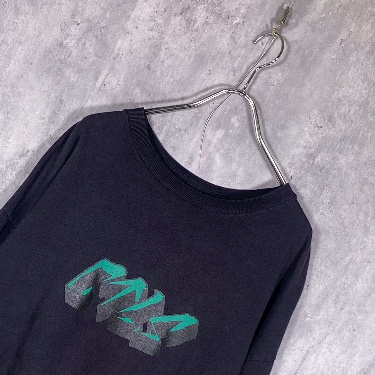 CVTVLIST』カタリスト（1）バックプリントロングTシャツ - メルカリ