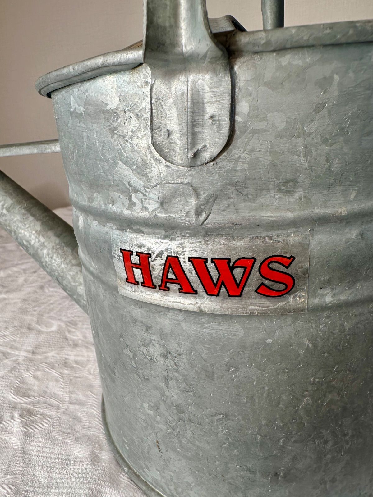 イギリス製 ブリキ ジョウロ HAWS - メルカリ