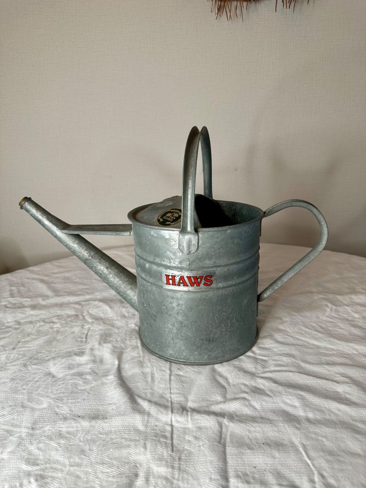 イギリス製 ブリキ ジョウロ HAWS - メルカリ