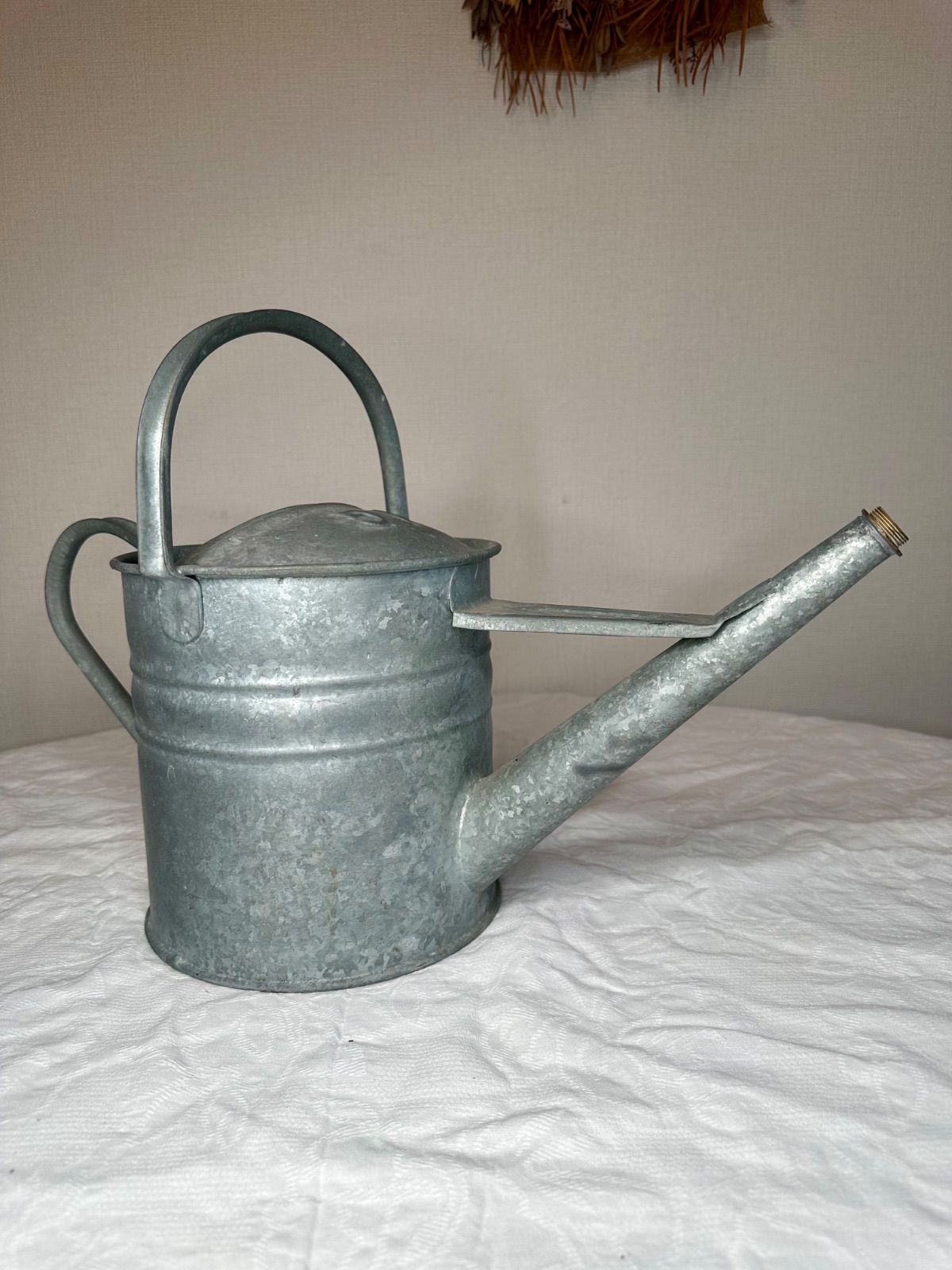 イギリス製 ブリキ ジョウロ HAWS - メルカリ