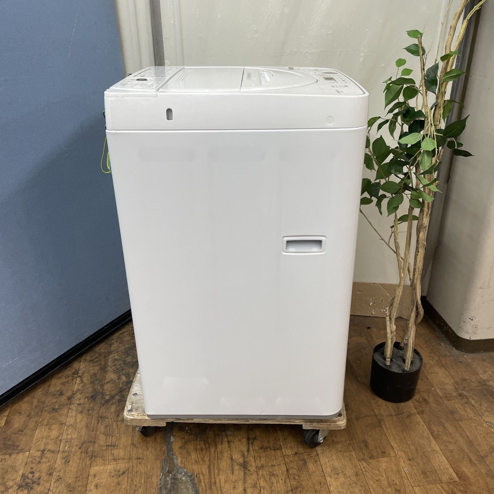 R422 ☀️ 名古屋市近郊配送設置無料！ SHARP 洗濯機（洗濯4.5㎏) 2022