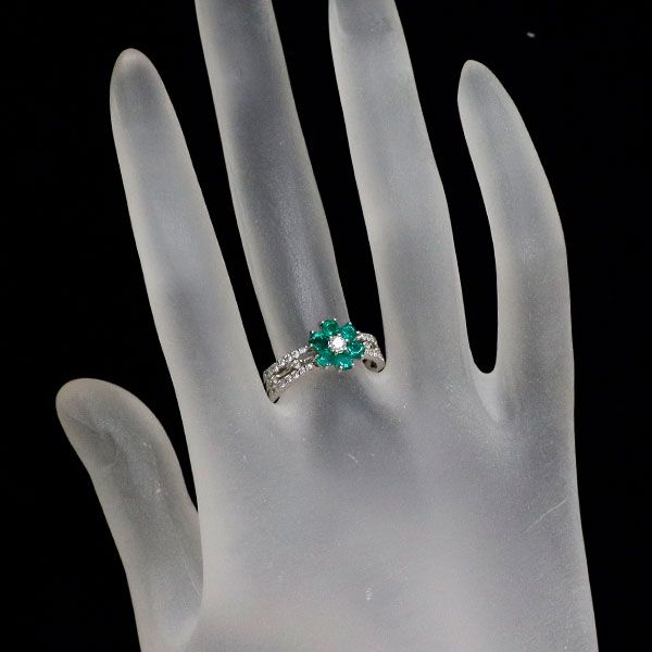 Pt900 エメラルド ダイヤモンド リング 0.52ct D0.30ct フラワー