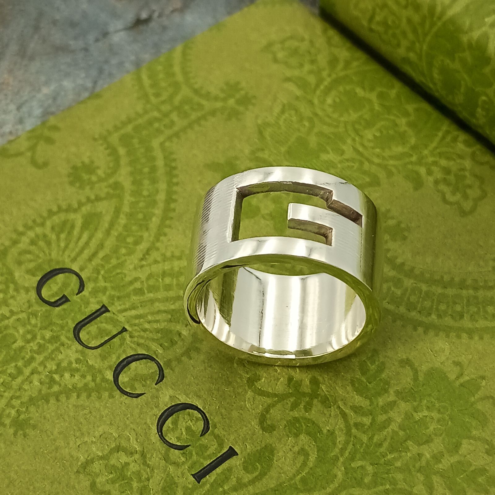 GUCCI グッチ 約16号 Gカット アウトワイド リング 指輪 メンズ 