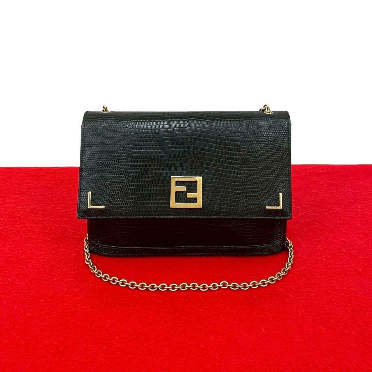 極 美品 FENDI フェンディ ズッカ FF ロゴ 金具 レザー 本革 極 美品 FENDI フェンディ ズッカ FF ロゴ 金具 レザー 本革