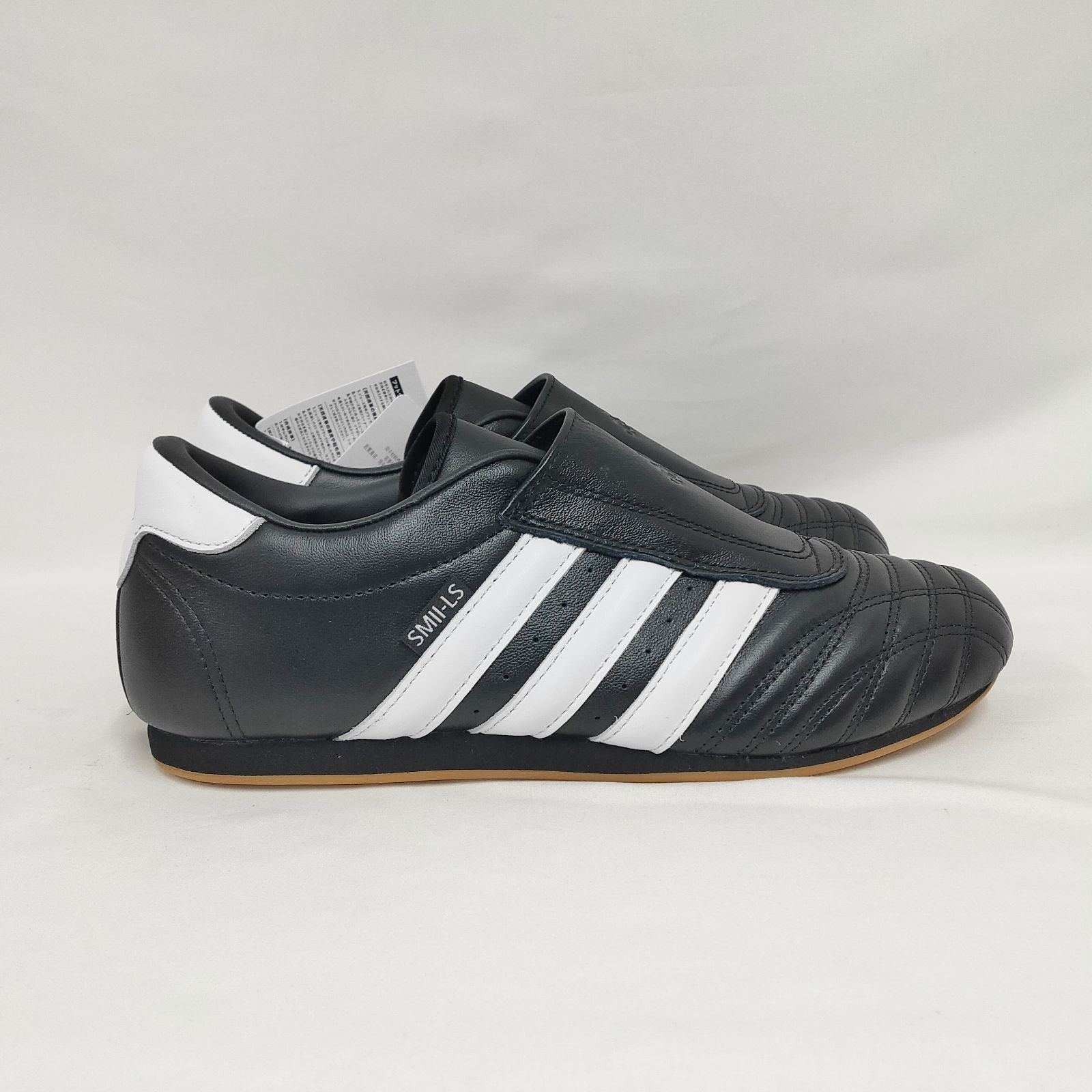 新品 未使用 アディダス テコンドーW スニーカー ブラック 25cm