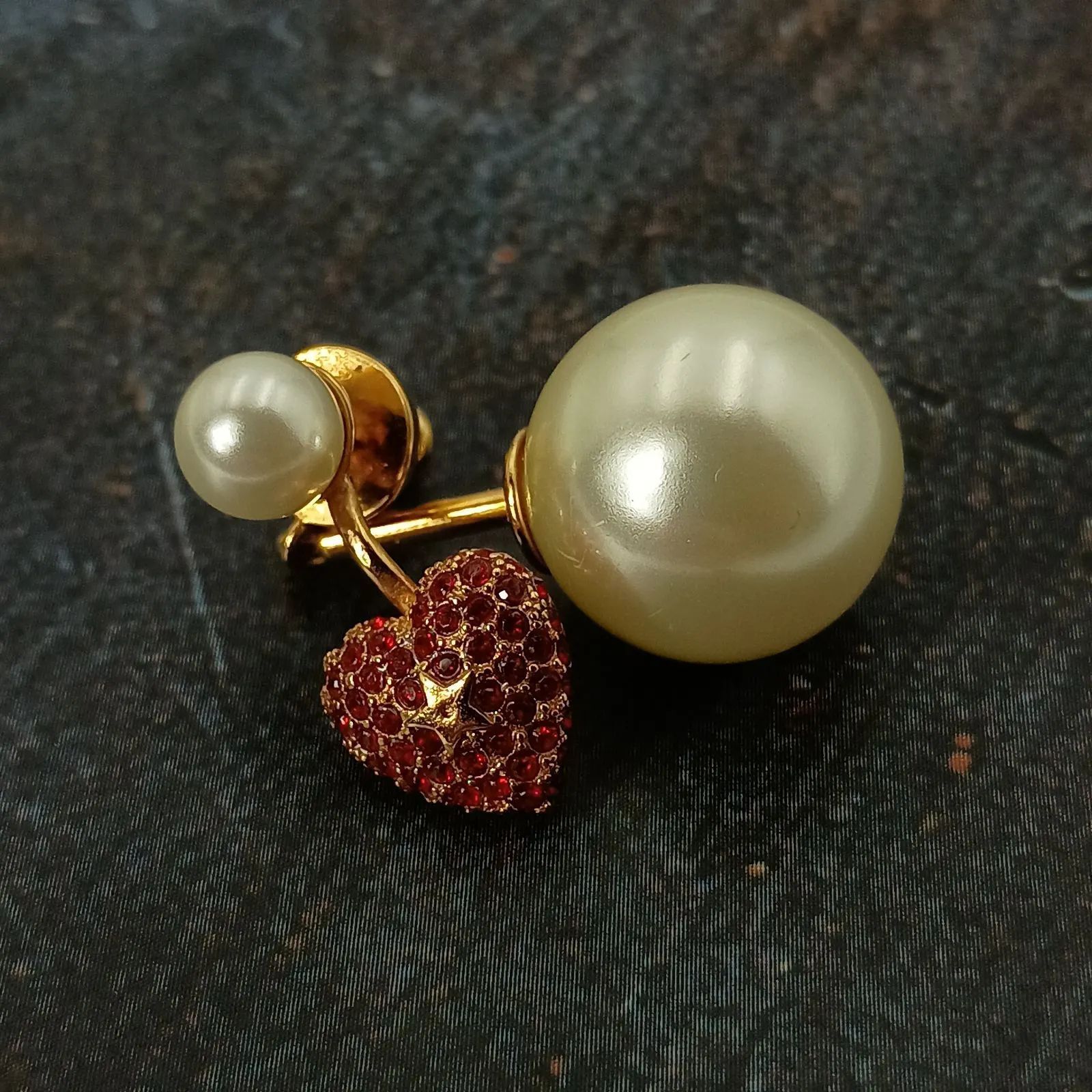 ［正規品　美品］ dior ハートビジューピアス　片方 正規品 美品］ dior ハートビジューピアス 片方 正規品 美品］ dior