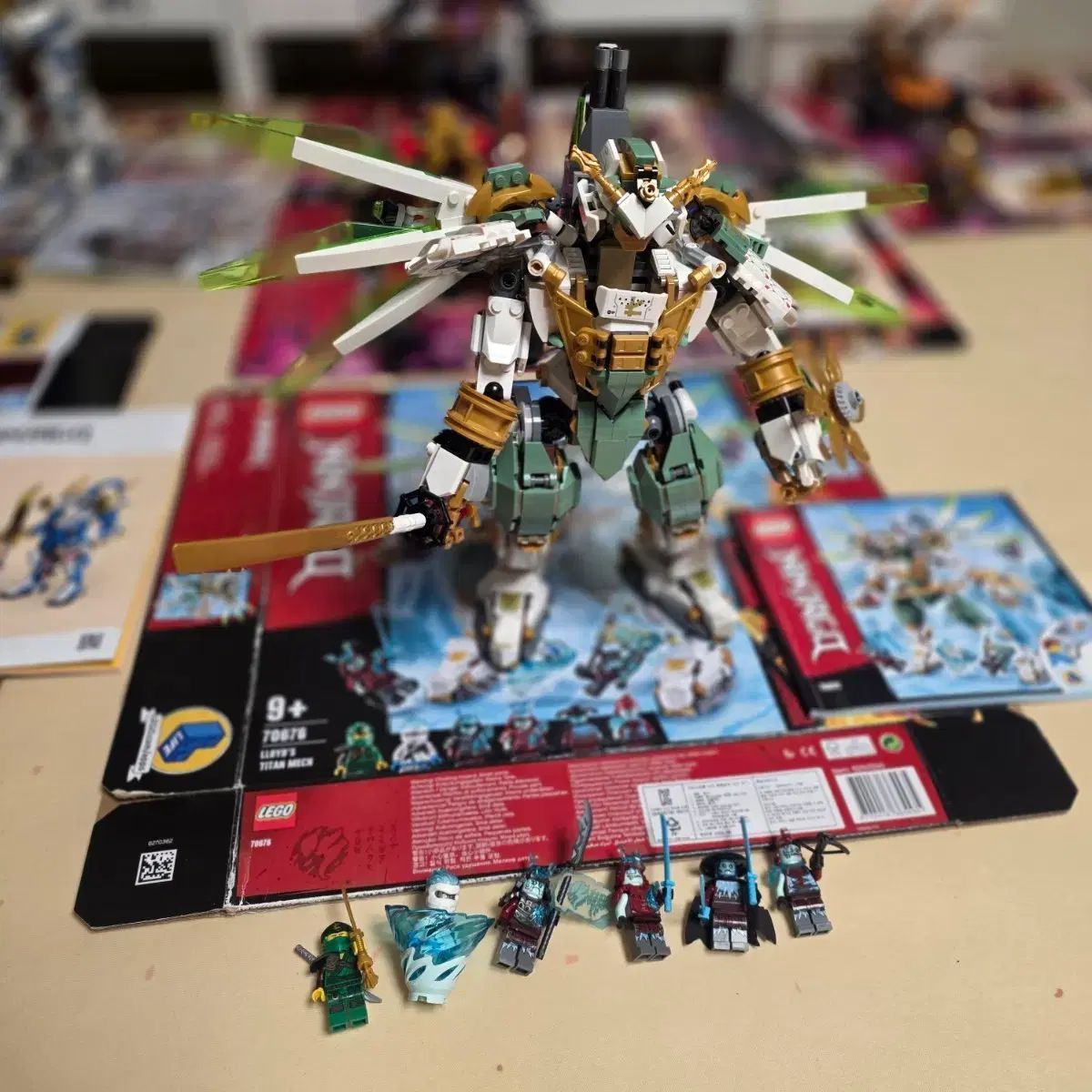 ニンジャゴー ロイドのタイタンロボット 70676