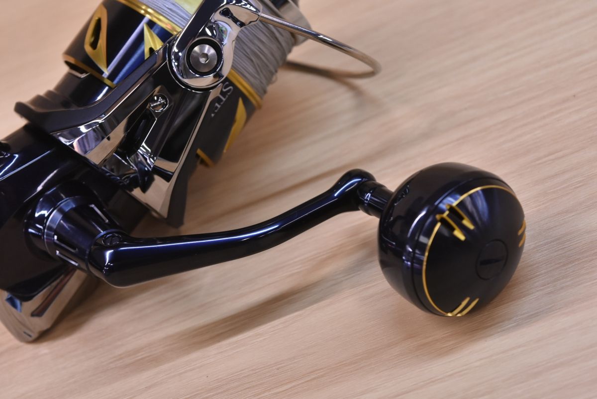 スピニングリール