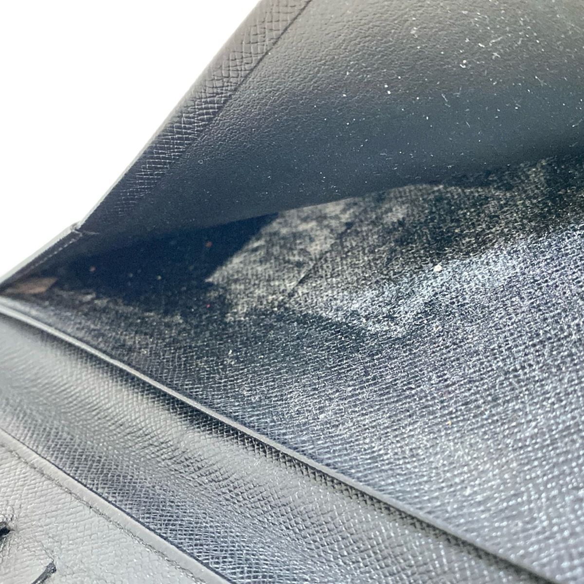 LOUIS VUITTON(ルイヴィトン) 札入れ タイガ ポルトバルールカルト