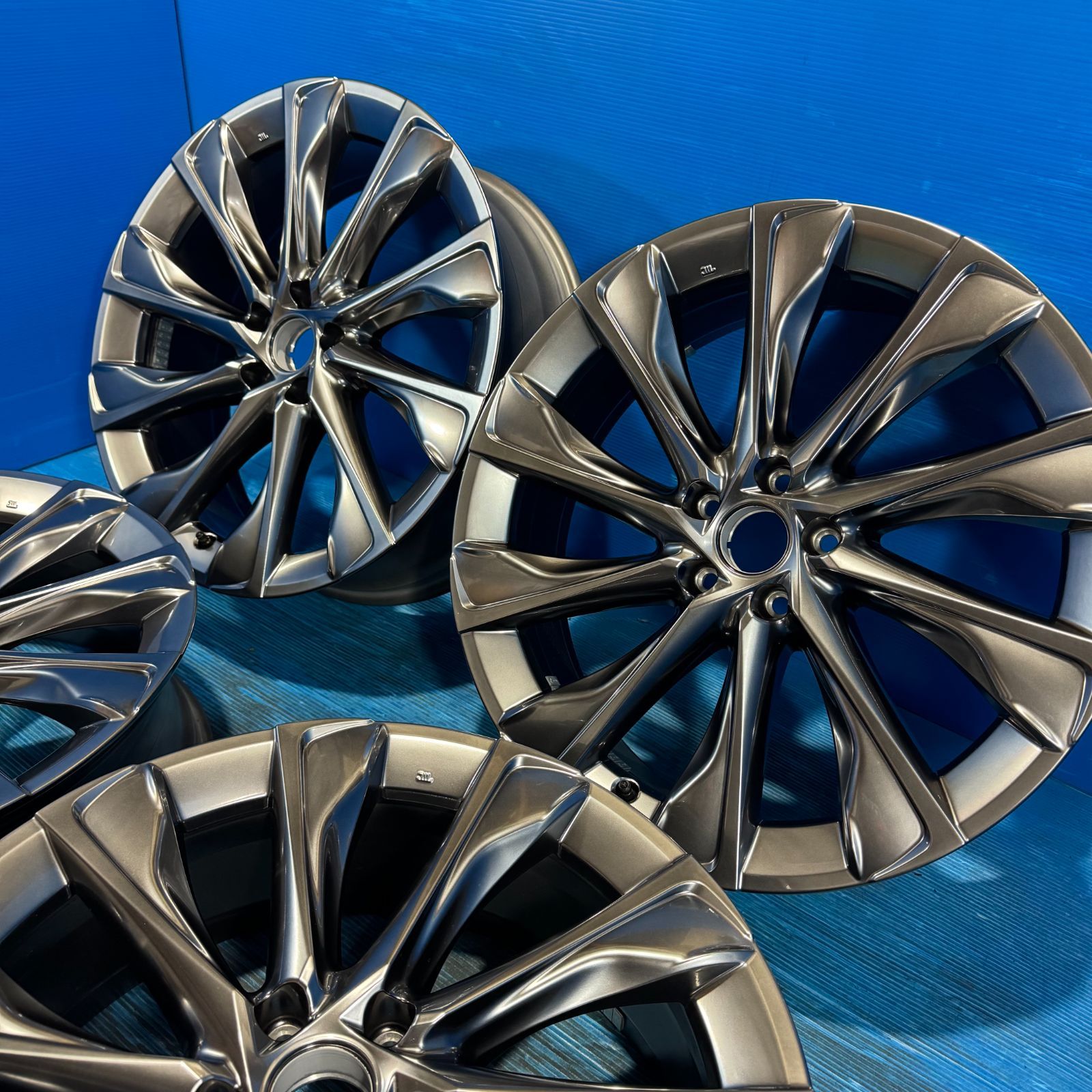 4本セット☆新車外し☆トヨタ☆クラウンクロスオーバー純正ホイール