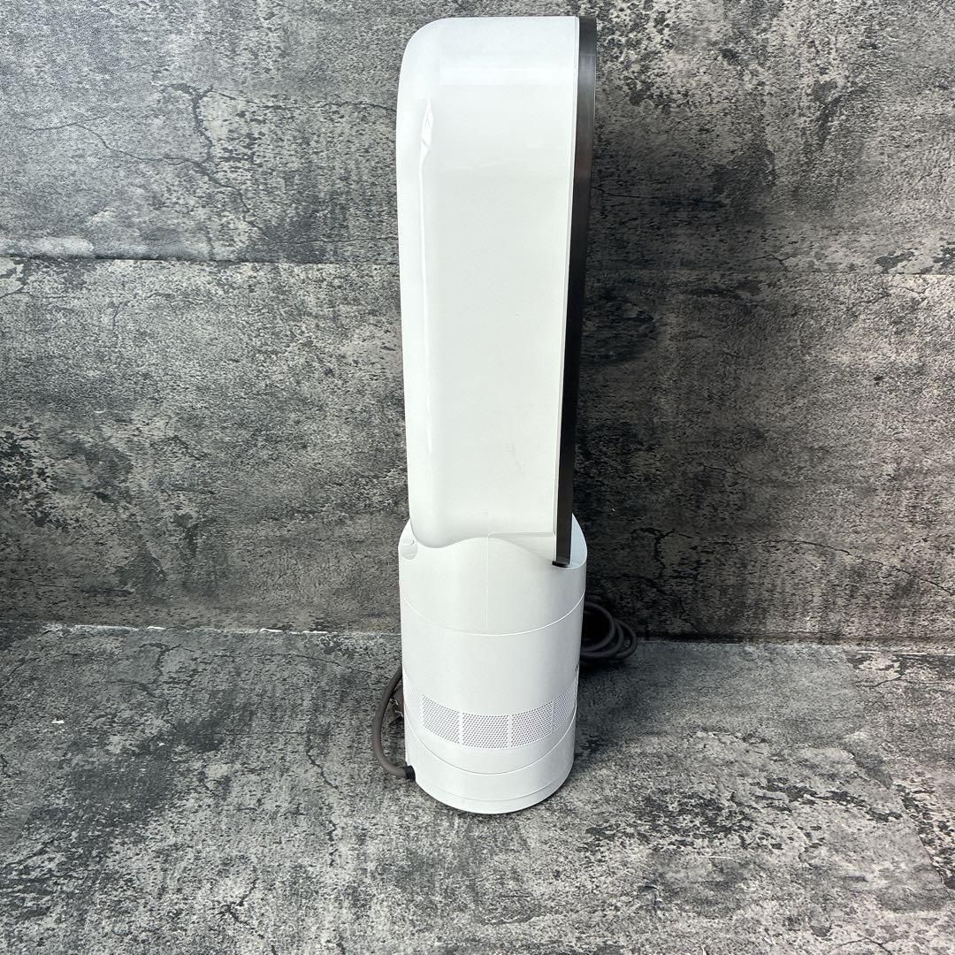 Dyson ホワイト ファンヒーター AM09 ダイソン 2023 年式 - メルカリ