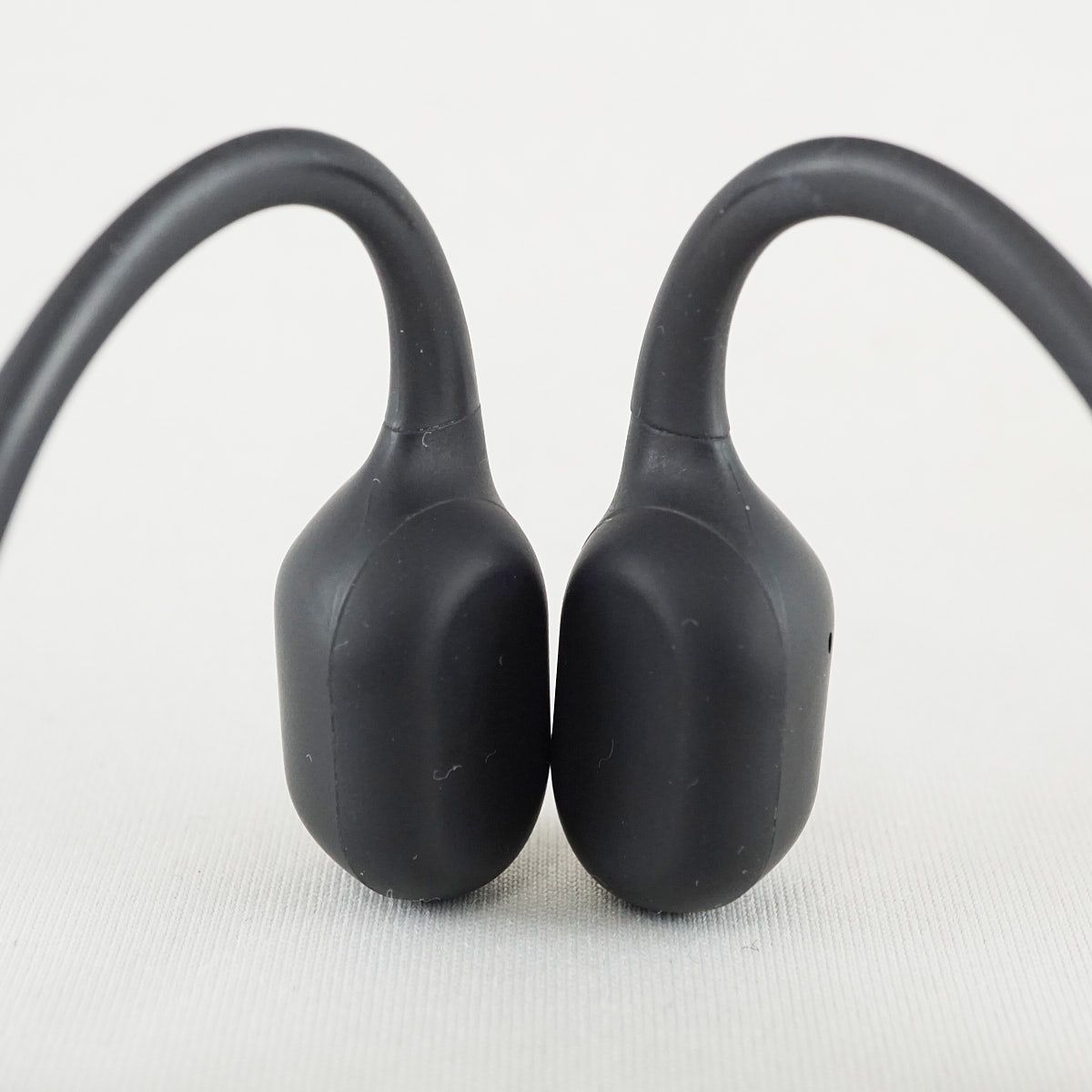 Shokz OpenRun 骨伝導イヤホン USED美品 SKZ-EP-000003 ブラック S803