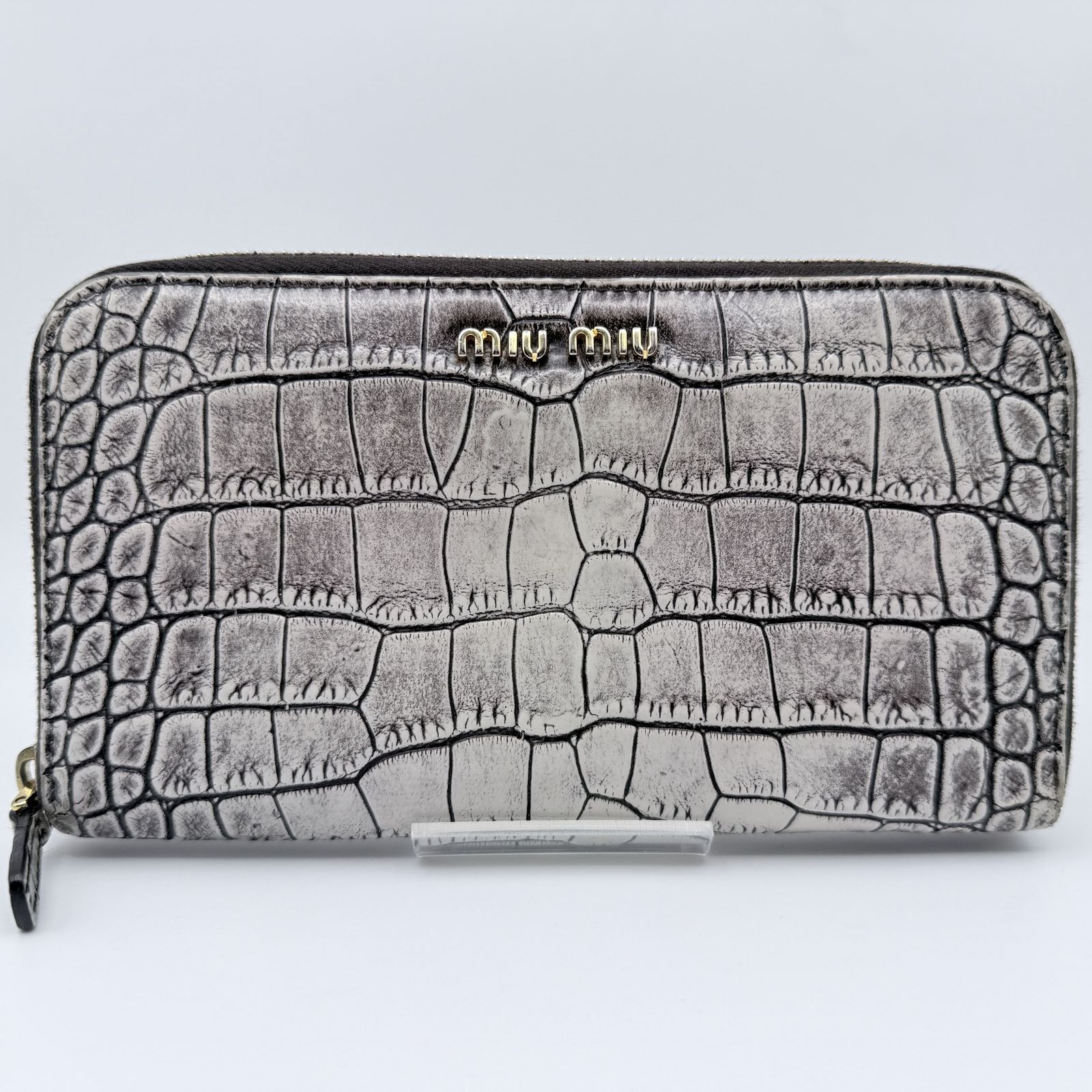 ☆KA_ZU☆MIUMIU クロコ風本革折りたたみ財布　グレー ☆KA_ZU☆MIUMIU クロコ風本革折りたたみ財布 グレー Amazon | (ミュウ