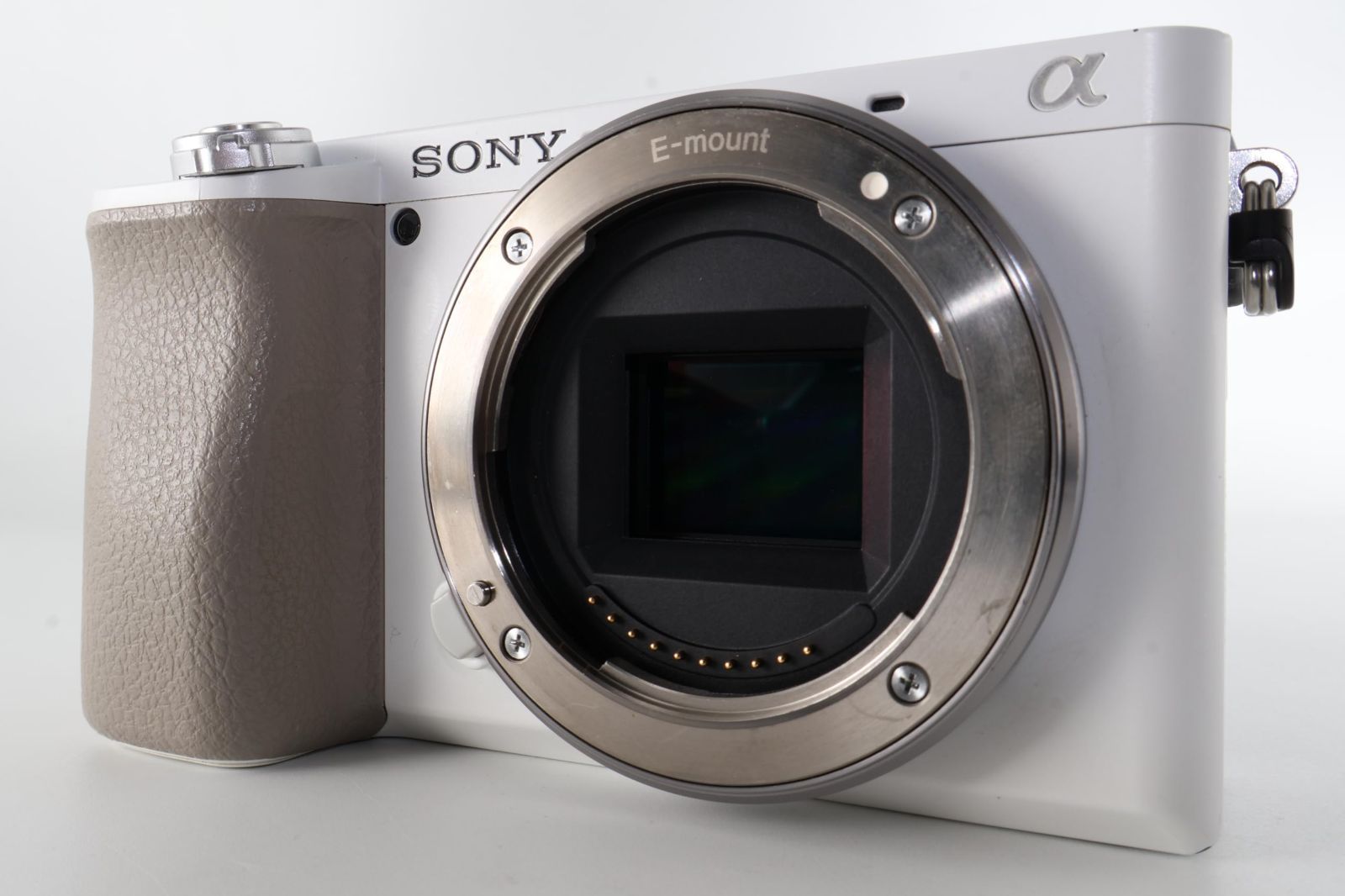 SONY α6100 ミラーレス一眼 ホワイト Amazon | SONY(ソニー) ミラーレス一眼 α6100 パワーズームレンズ