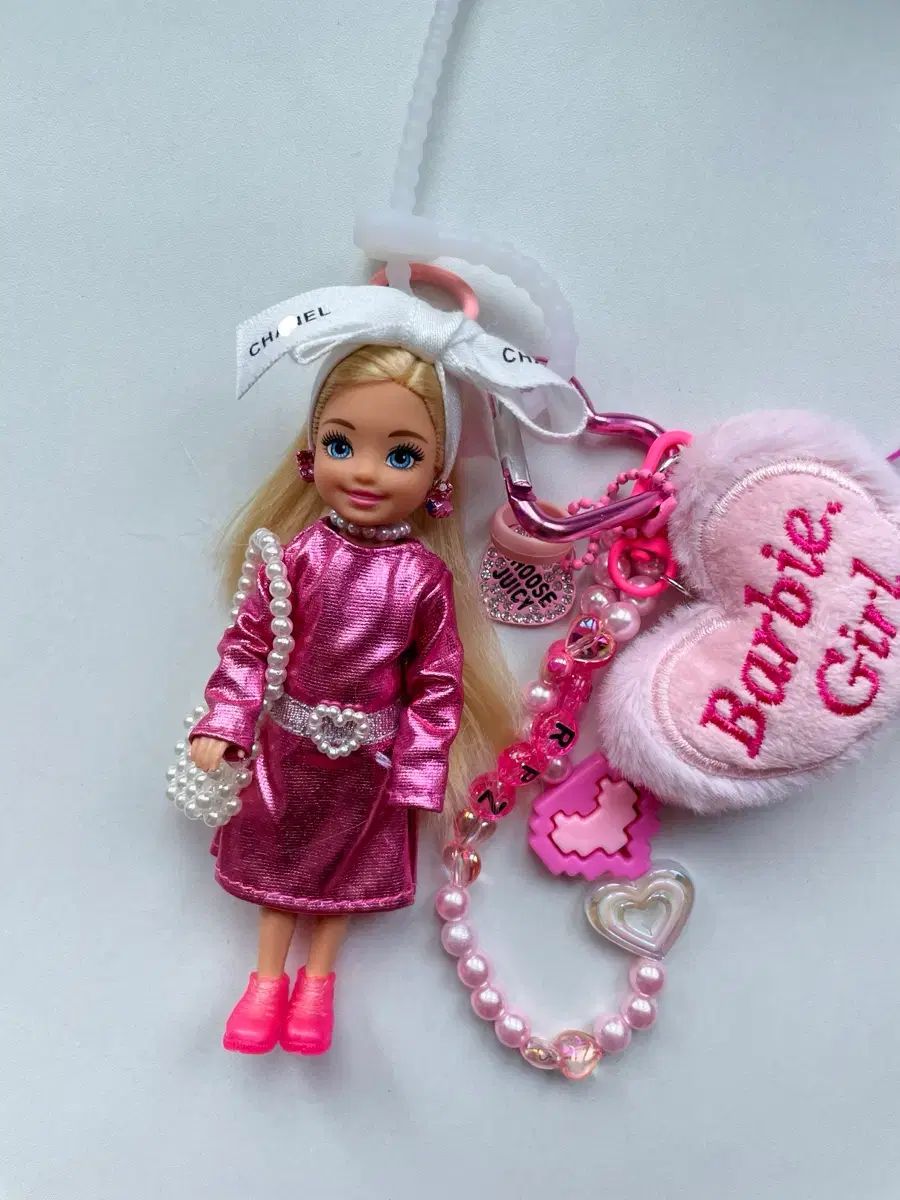 送料無料)マテル正規品 バービーキーホルダー チェルシーキーホルダー