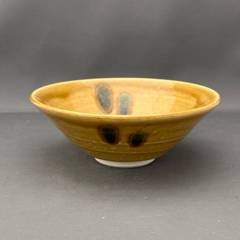 瀬戸焼黄瀬戸平茶碗 - メルカリ