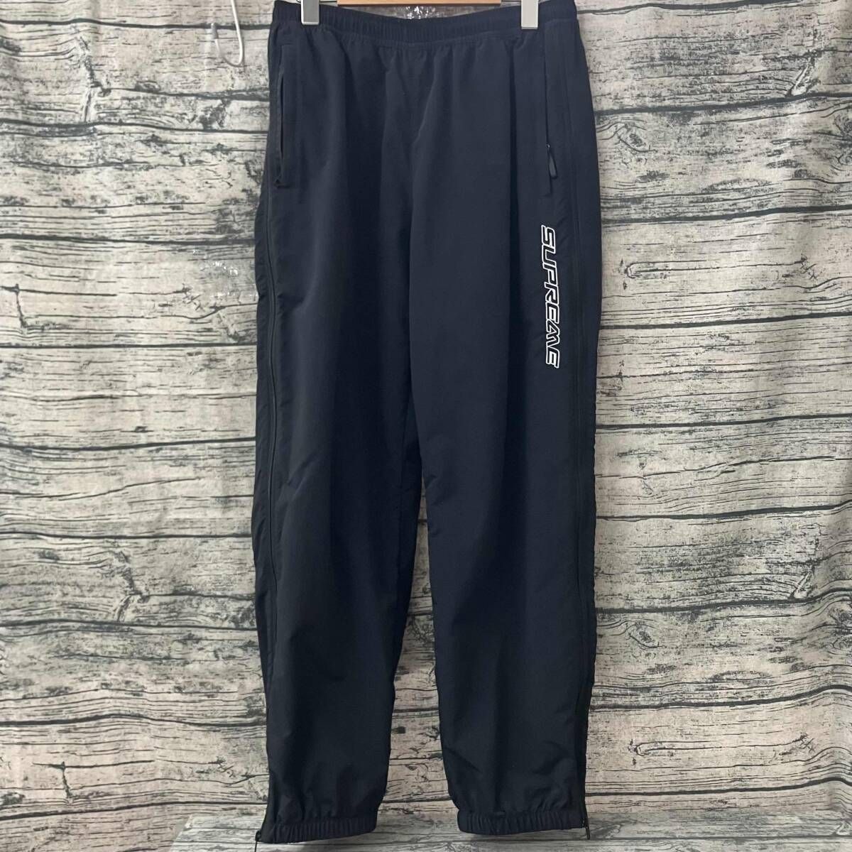 supreme ナイロンパンツ ブラック 中古・古着通販】Supreme (シュプリーム) ナイロンパンツ ブラック