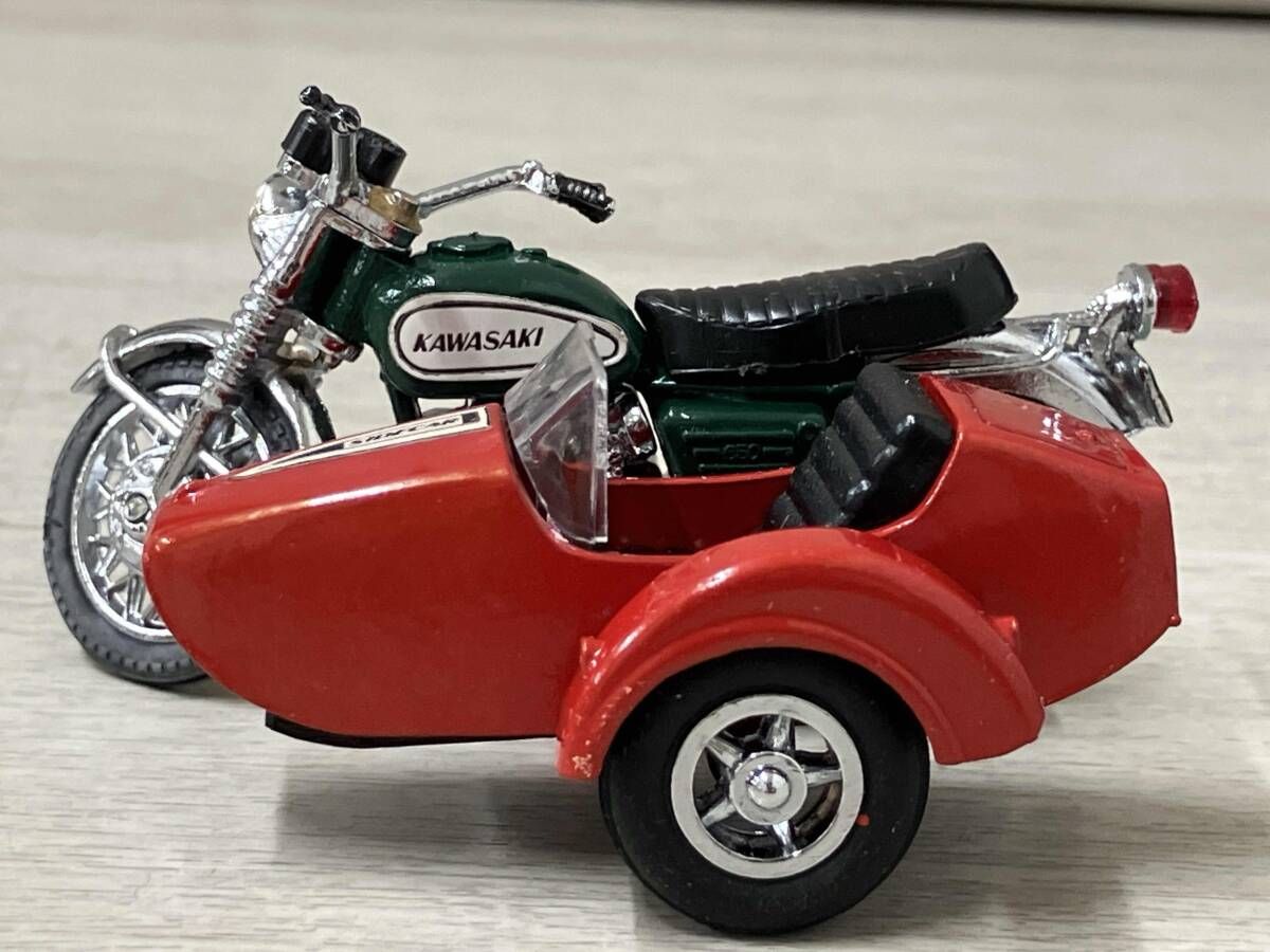 Diapet カワサキ650 W1スペシャルサイドカー YONEZAWA TOYS 1/30
