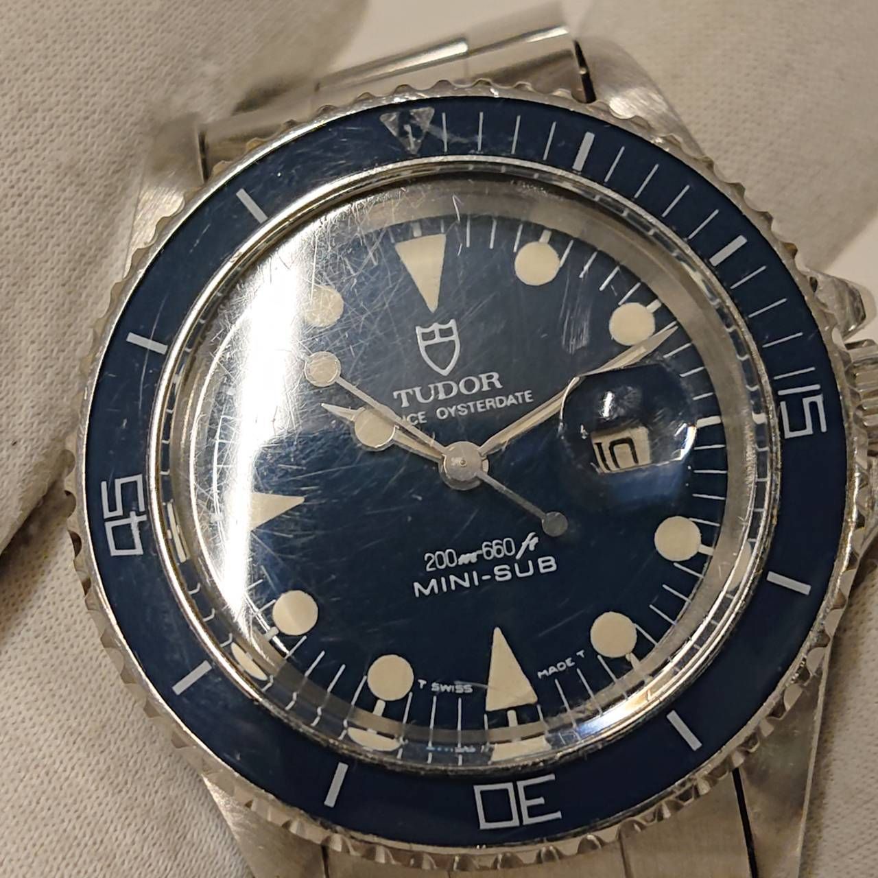 チューダー チュードル