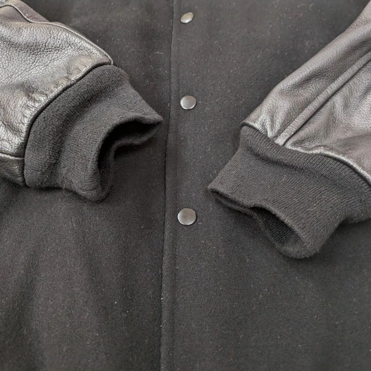 ANDSUNS アンドサンズ レザー スタジャン ウール 牛革 ワッペン