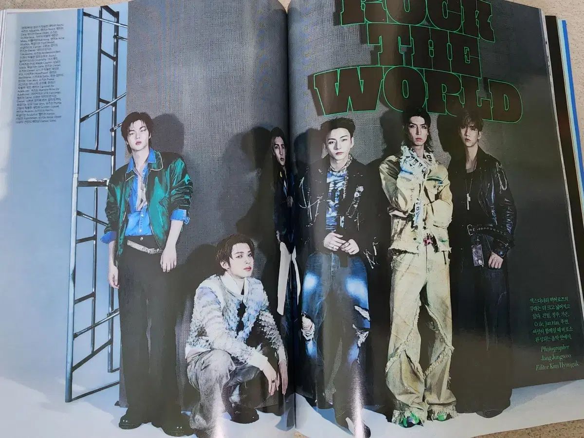 送料無料 2025年8月 Harper's BAZAAR キム・ナムギル(KIM NAMGIL) キム