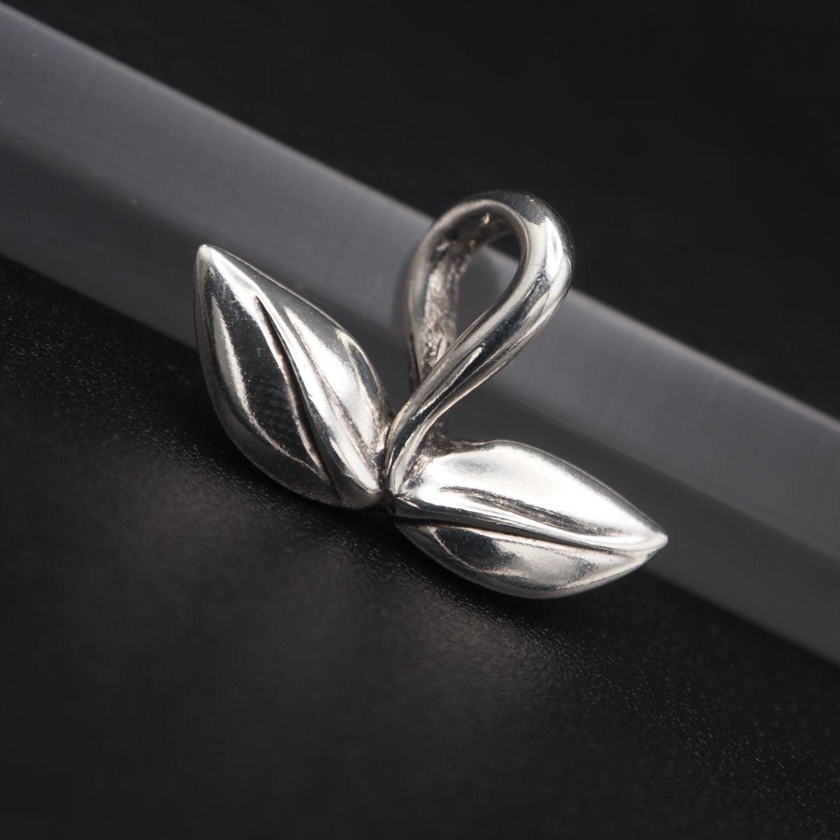 ホアキン・べラオ　シルバーチャーム M540 JOAQUIN BERAO ホアキンべラオ ペンダント トップ リーフ