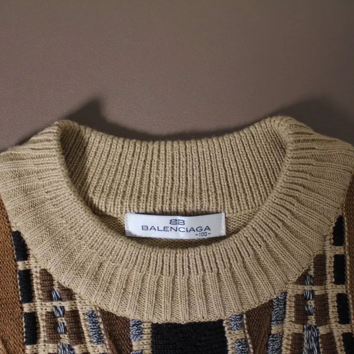 BALENCIAGA バレンシアガ　グラデーション ウールケーブルニットセーター バレンシアガ ケーブル ニット - メルカリ