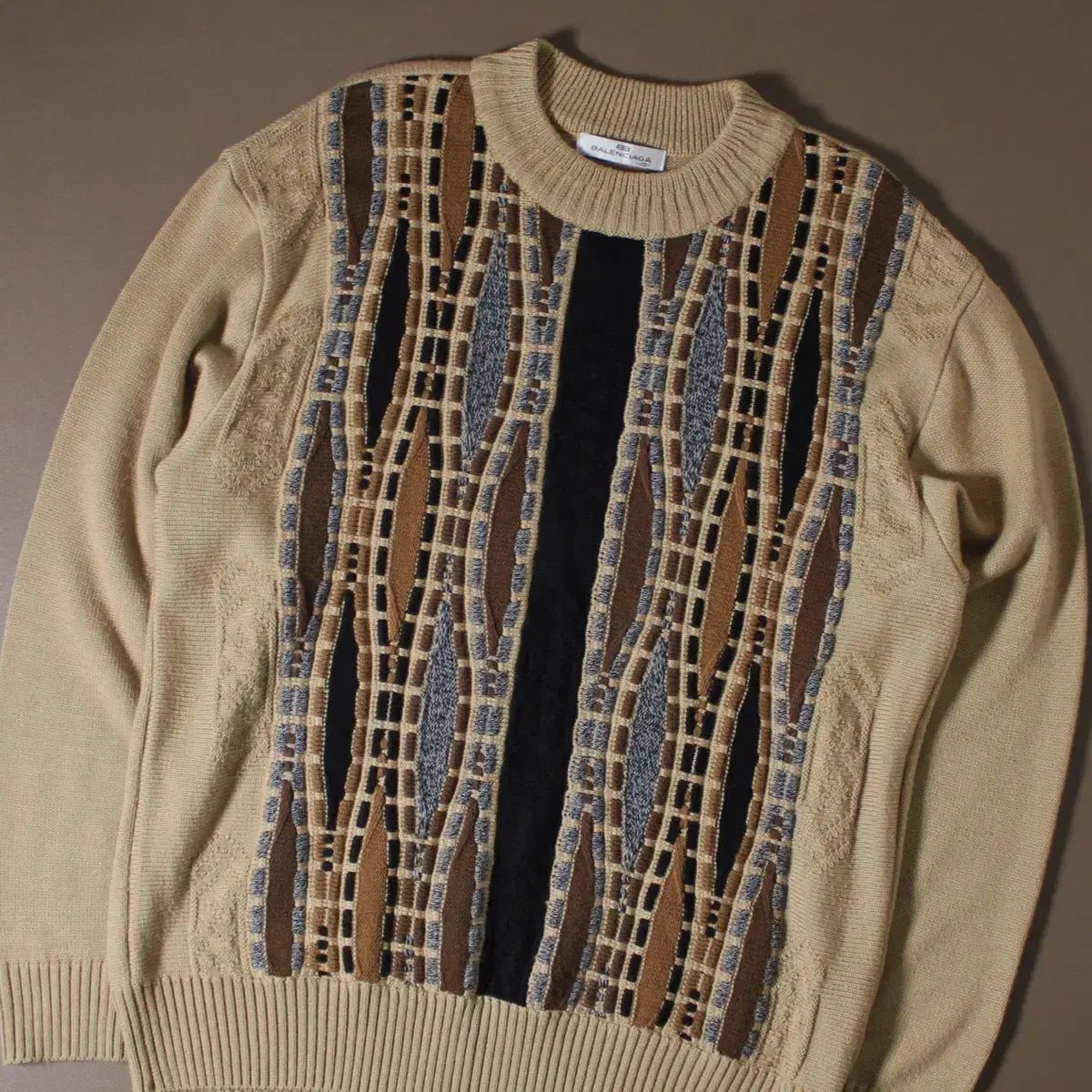 バレンシアガ ケーブル ニット - メルカリ