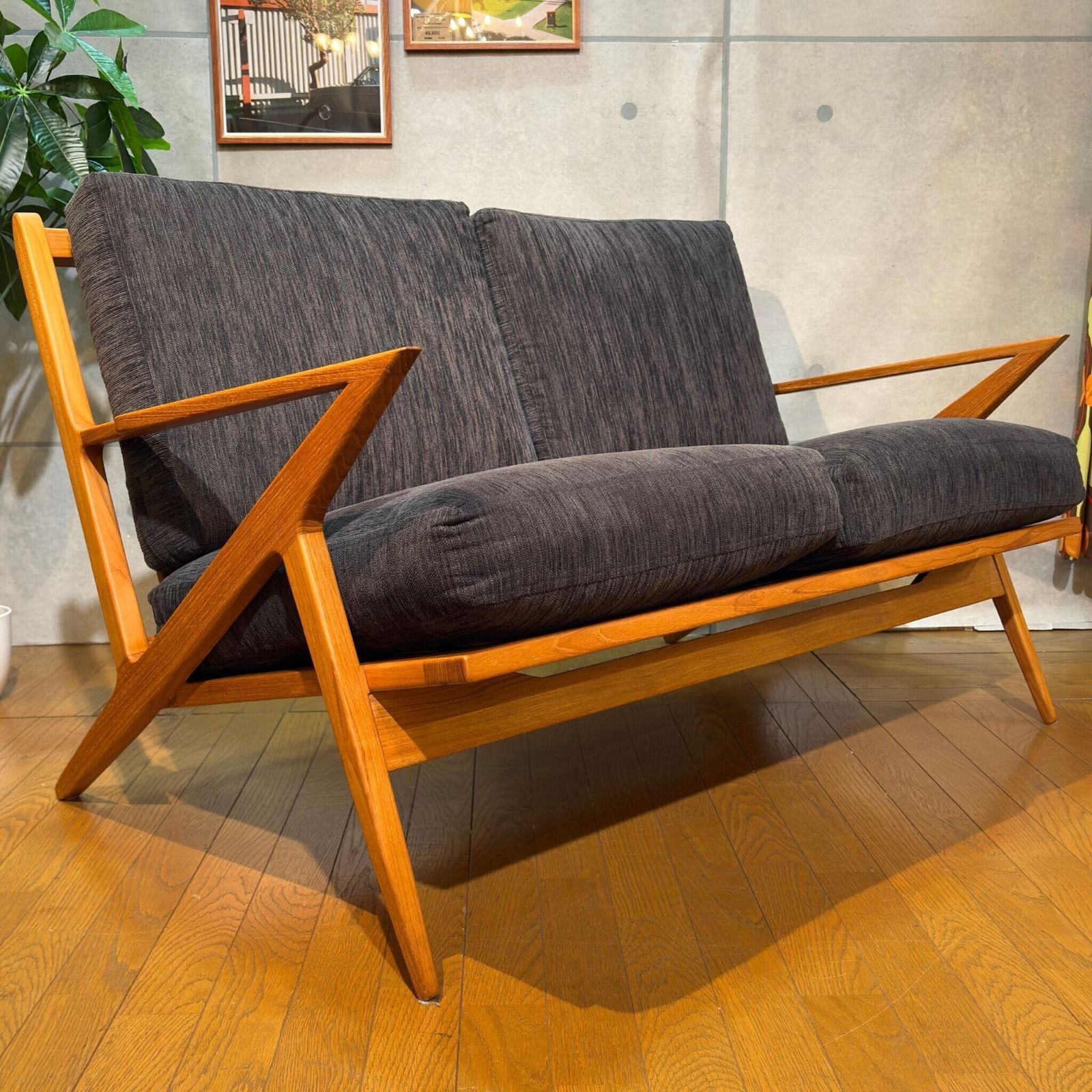 USED】CHLOROS Triangle Arm 2-Seater Sofa / クロロス トライアングル