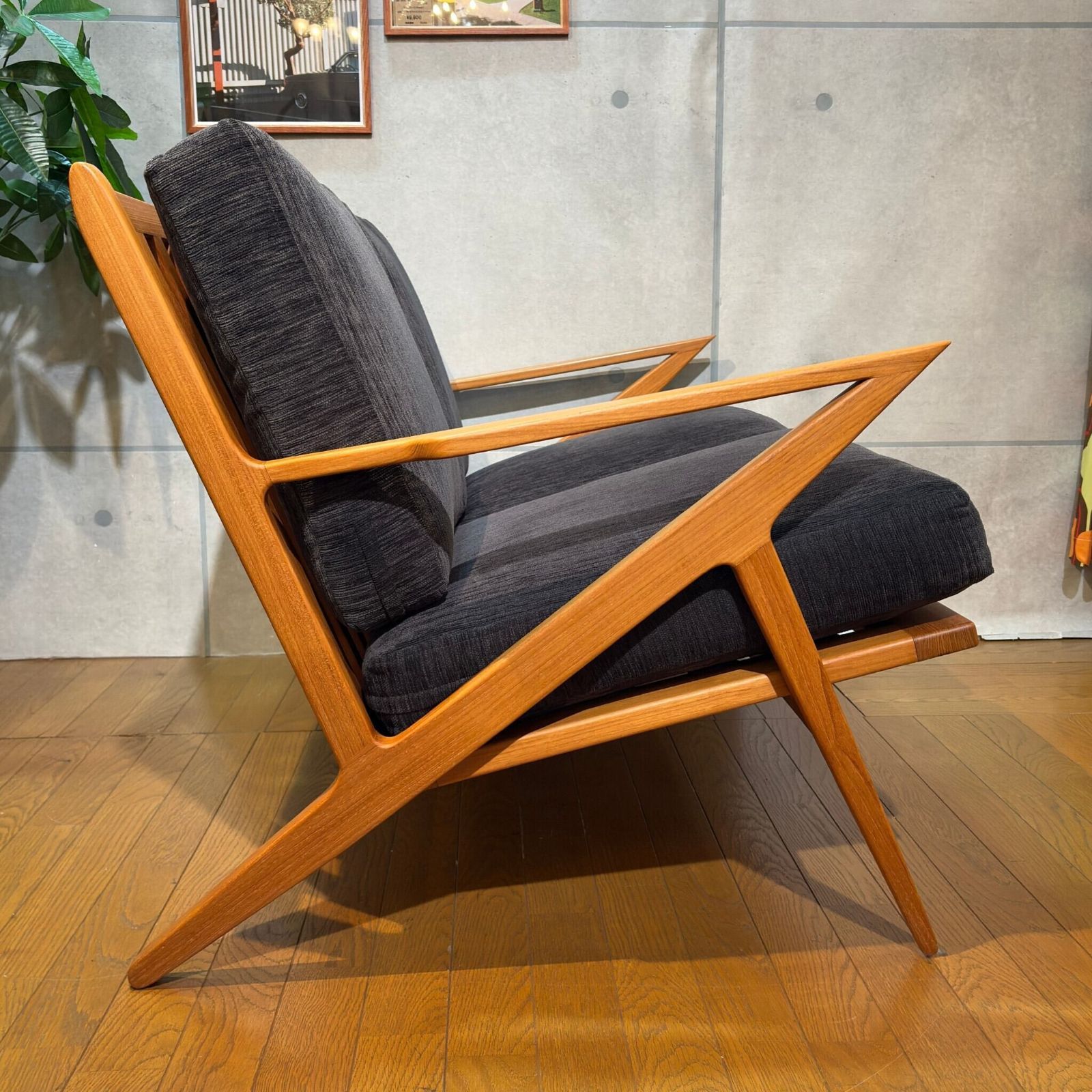 USED】CHLOROS Triangle Arm 2-Seater Sofa / クロロス トライアングル