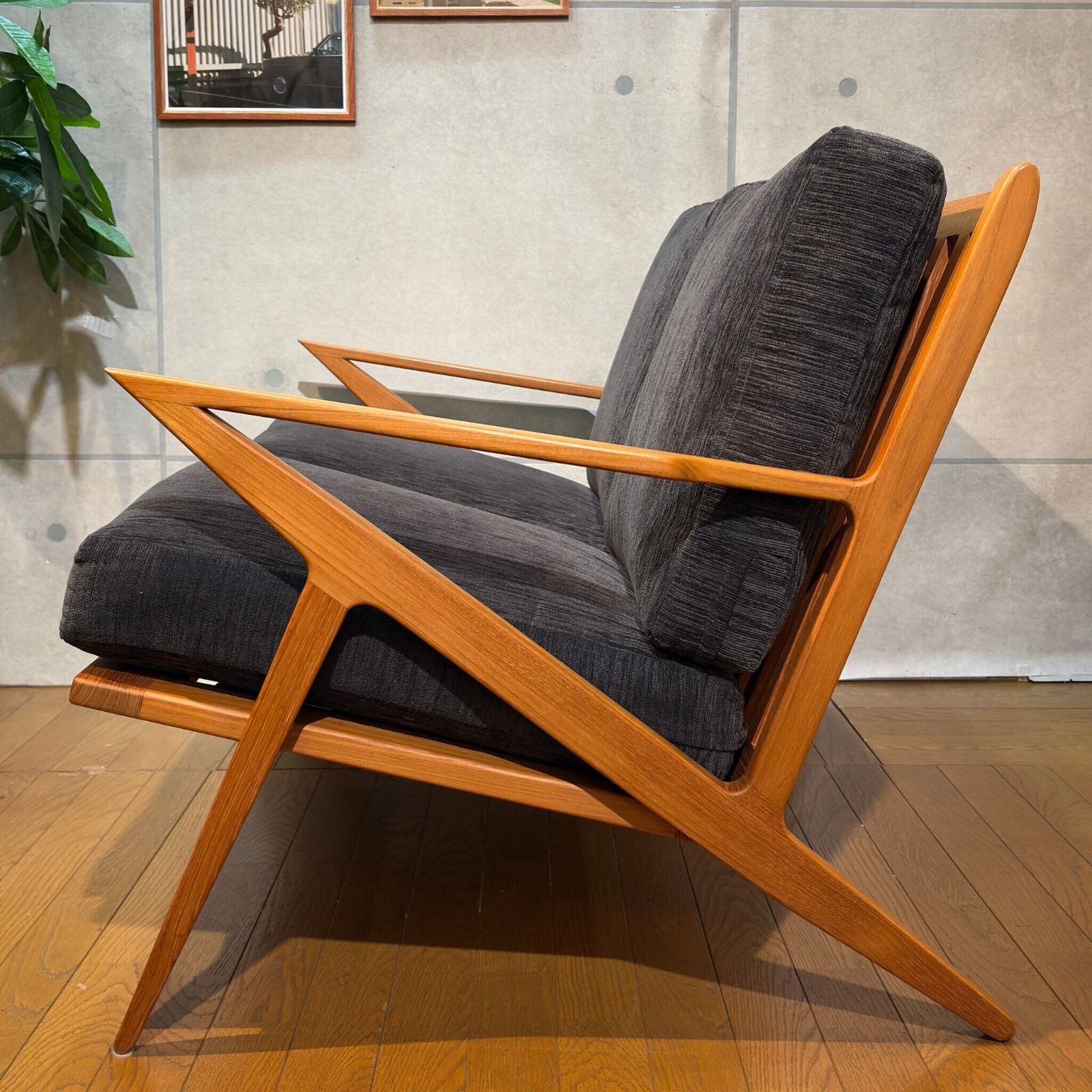 USED】CHLOROS Triangle Arm 2-Seater Sofa / クロロス トライアングル