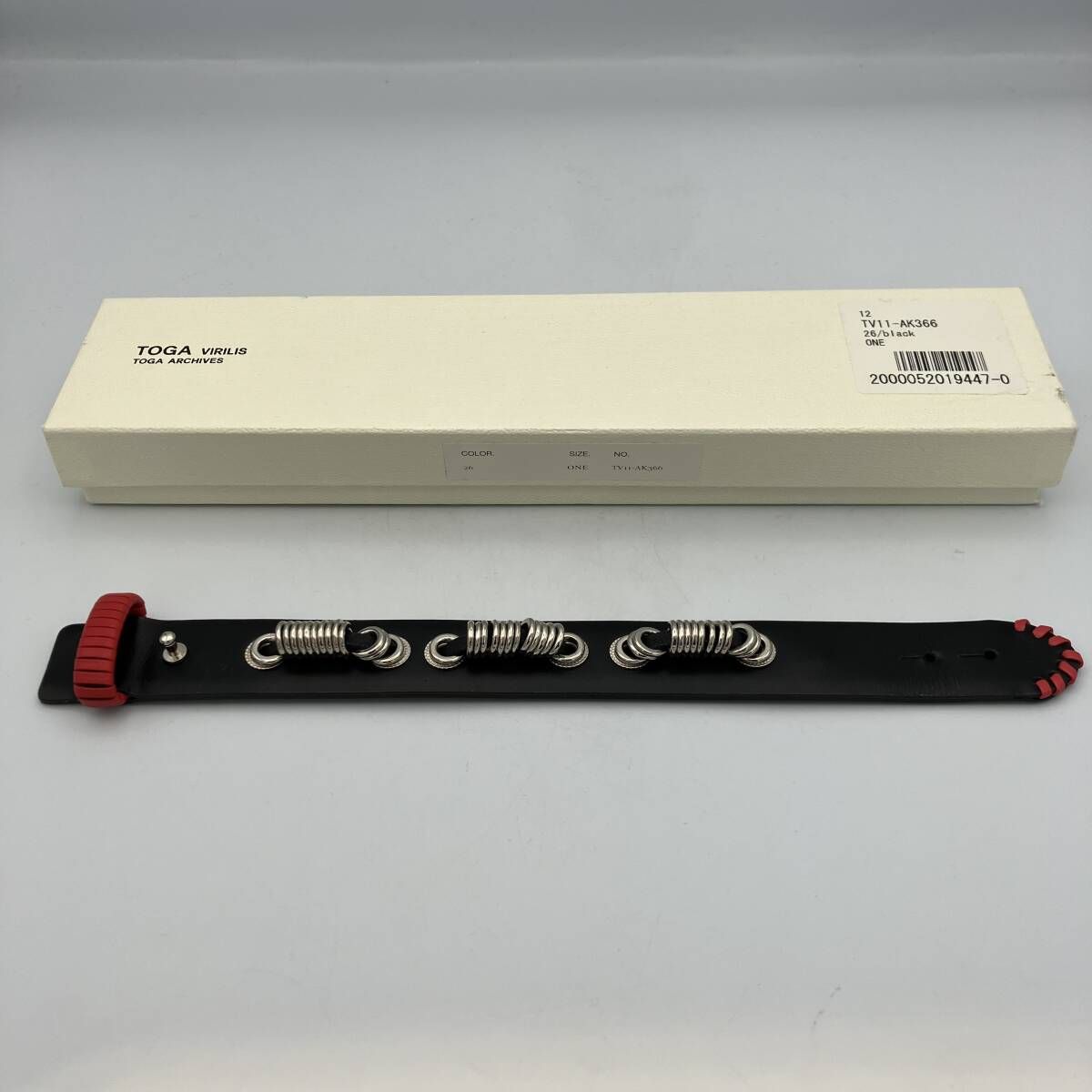 TOGA VIRILIS METAL LEATHER BANGLE メタルレザーバングル ブラック