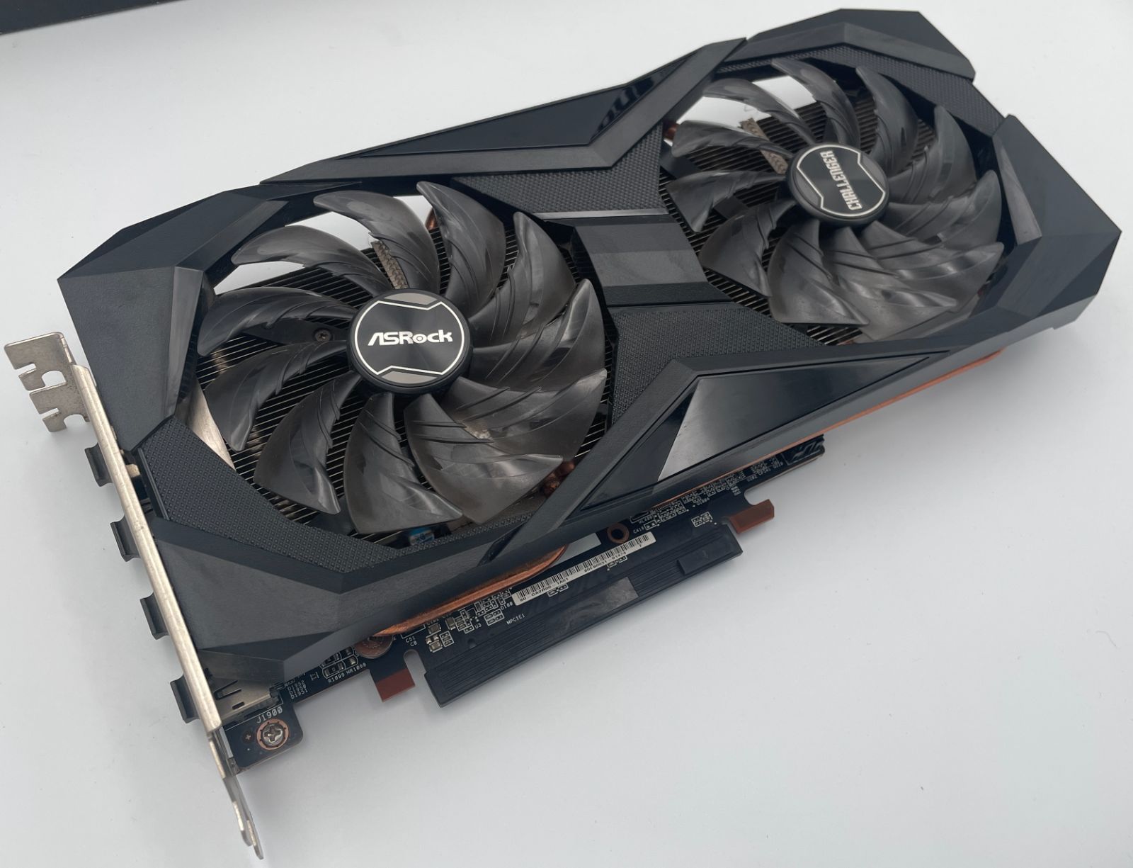 管理番号2057】ASRock グラフィックボード AMD Radeon RX6600 GDDR6