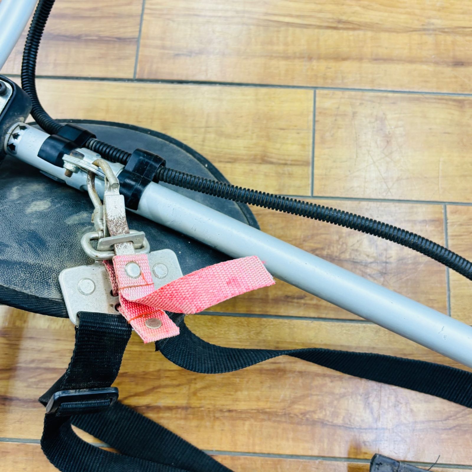 引取限定 マキタ(makita) 18V 充電式草刈機 MUR190SD 充電式草刈機 
