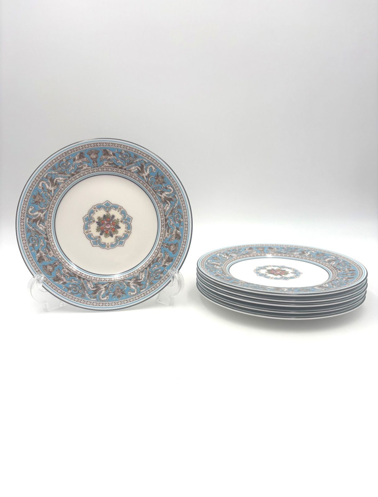 ウェッジウッド フロレンティーン ターコイズ 17.5 cm プレート 黒壺 セット