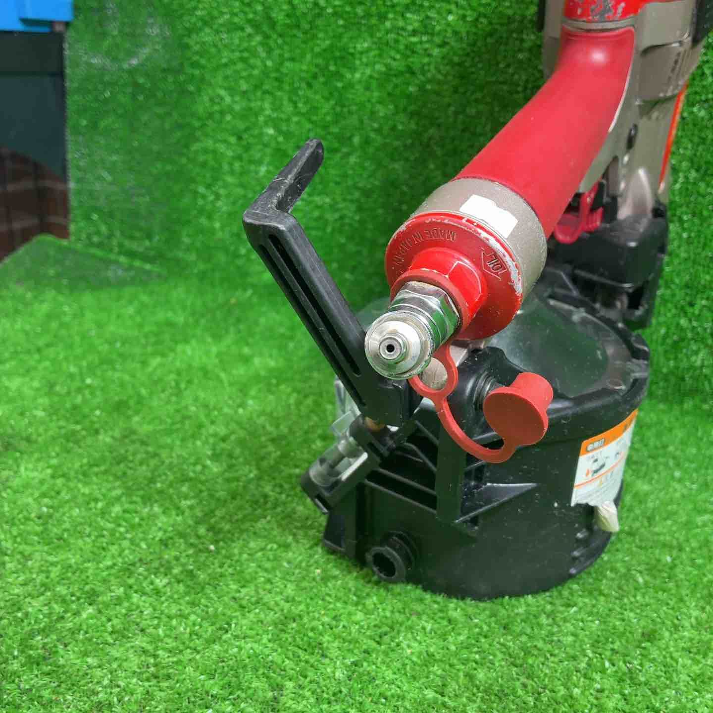 高圧エア釘打ち機