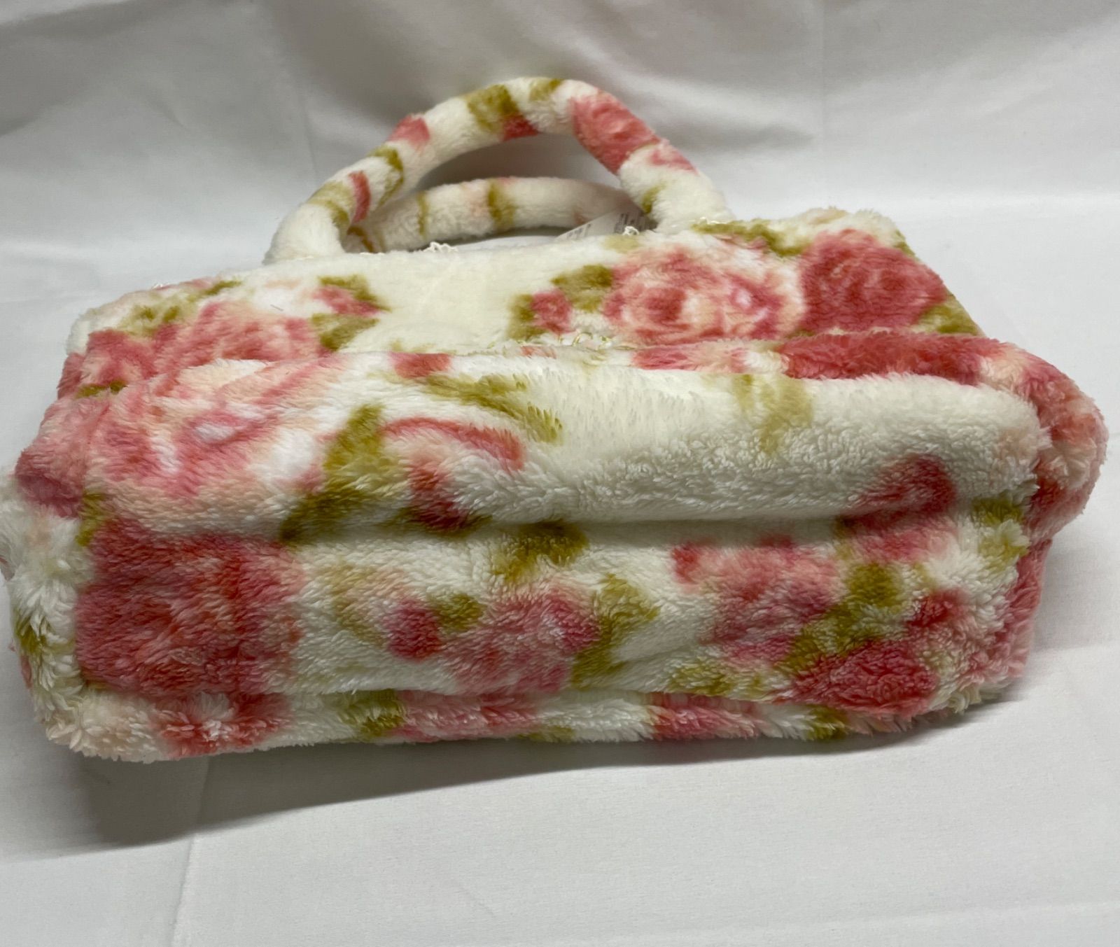 ◇ LIZLISA ハンドバッグ 【タグ付き/保管品】フリースのような生地