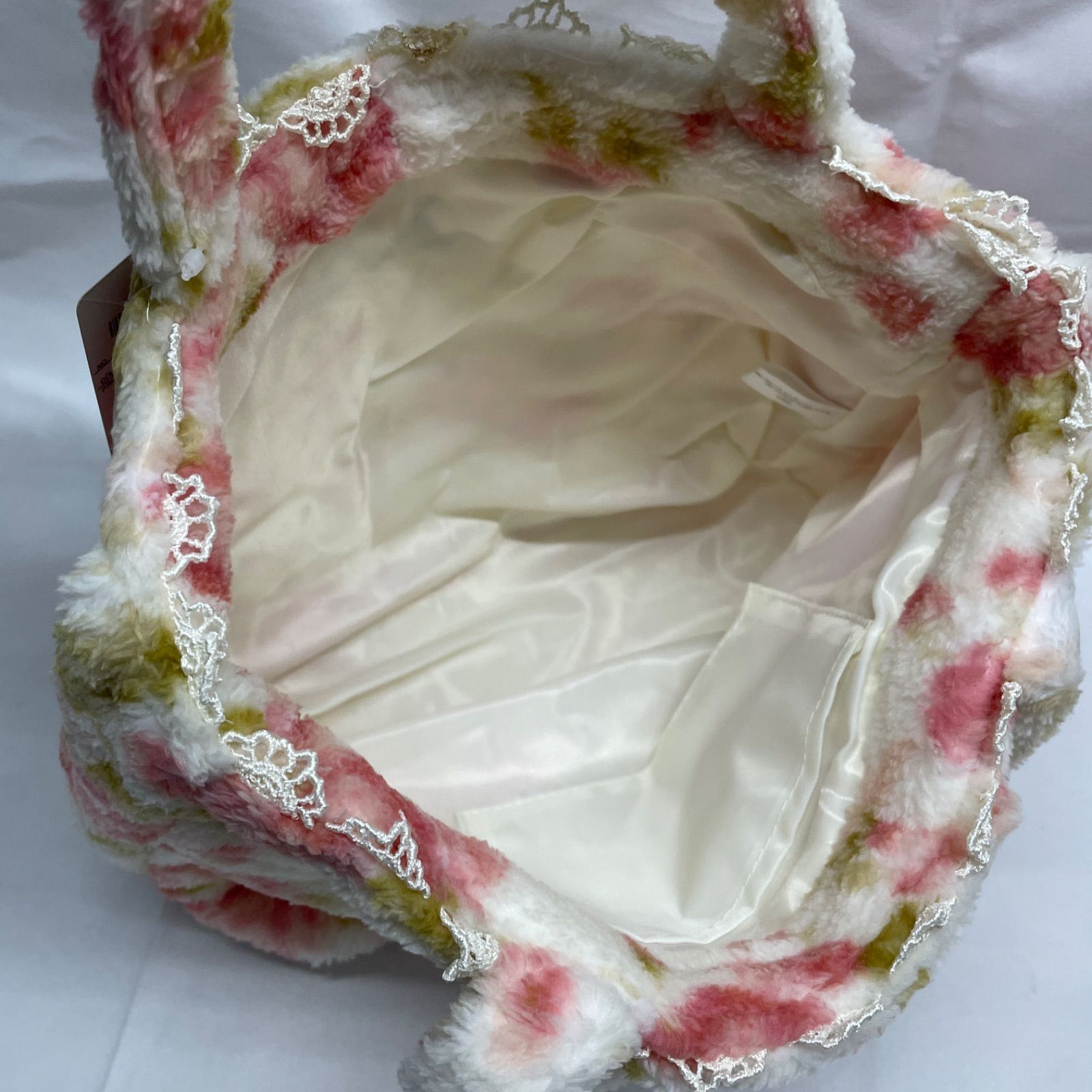 ◇ LIZLISA ハンドバッグ 【タグ付き/保管品】フリースのような生地