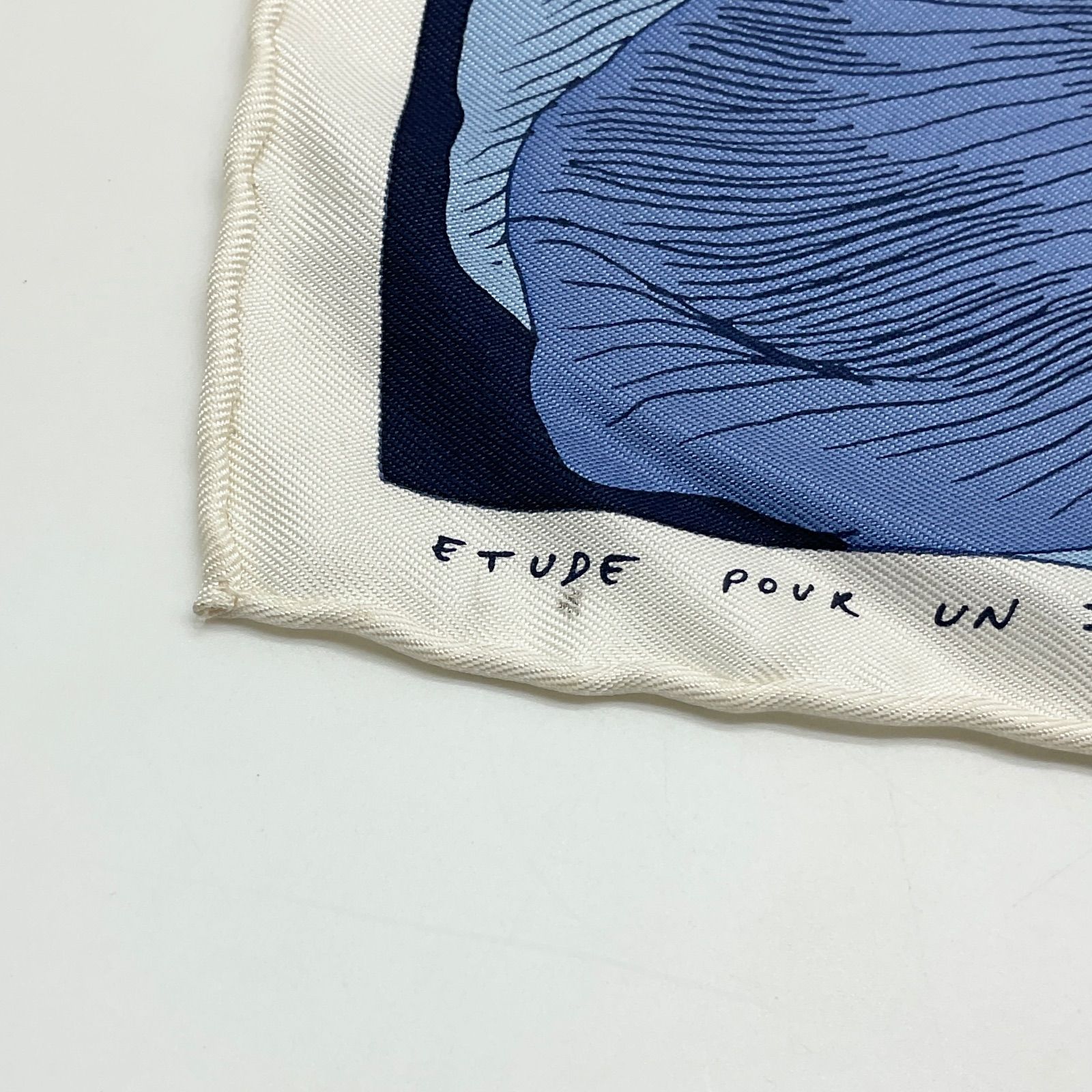 HERMES エルメス カレ45 プチカレ スカーフ ETUDE POUR UN IRIS-ARC EN