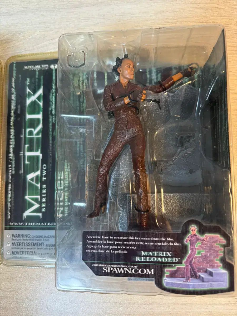 マクファーレン マトリックス リローデッド NEO + ニオベ フィギュア