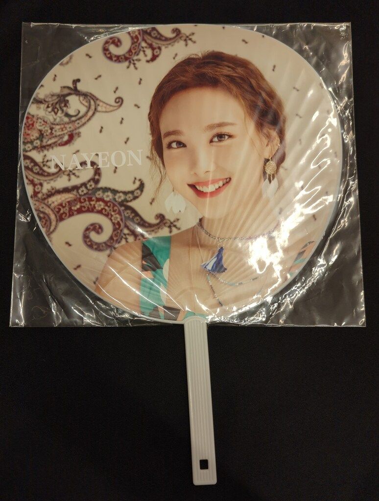 TWICE 2018 1st ARENA TOUR BDZ NAYEON うちわ - メルカリ