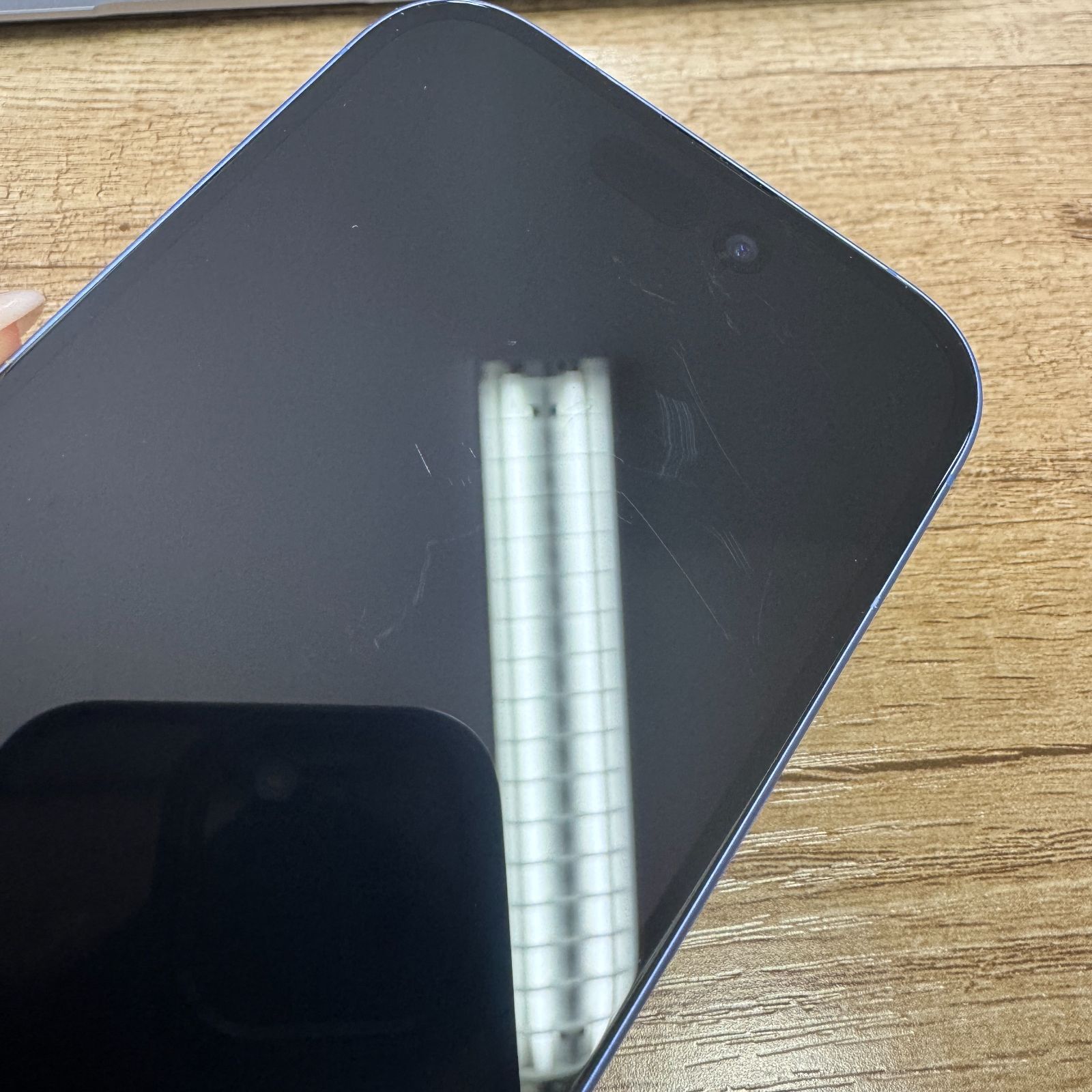 背面割れ】iPhone16 128GB SIMフリー - メルカリ