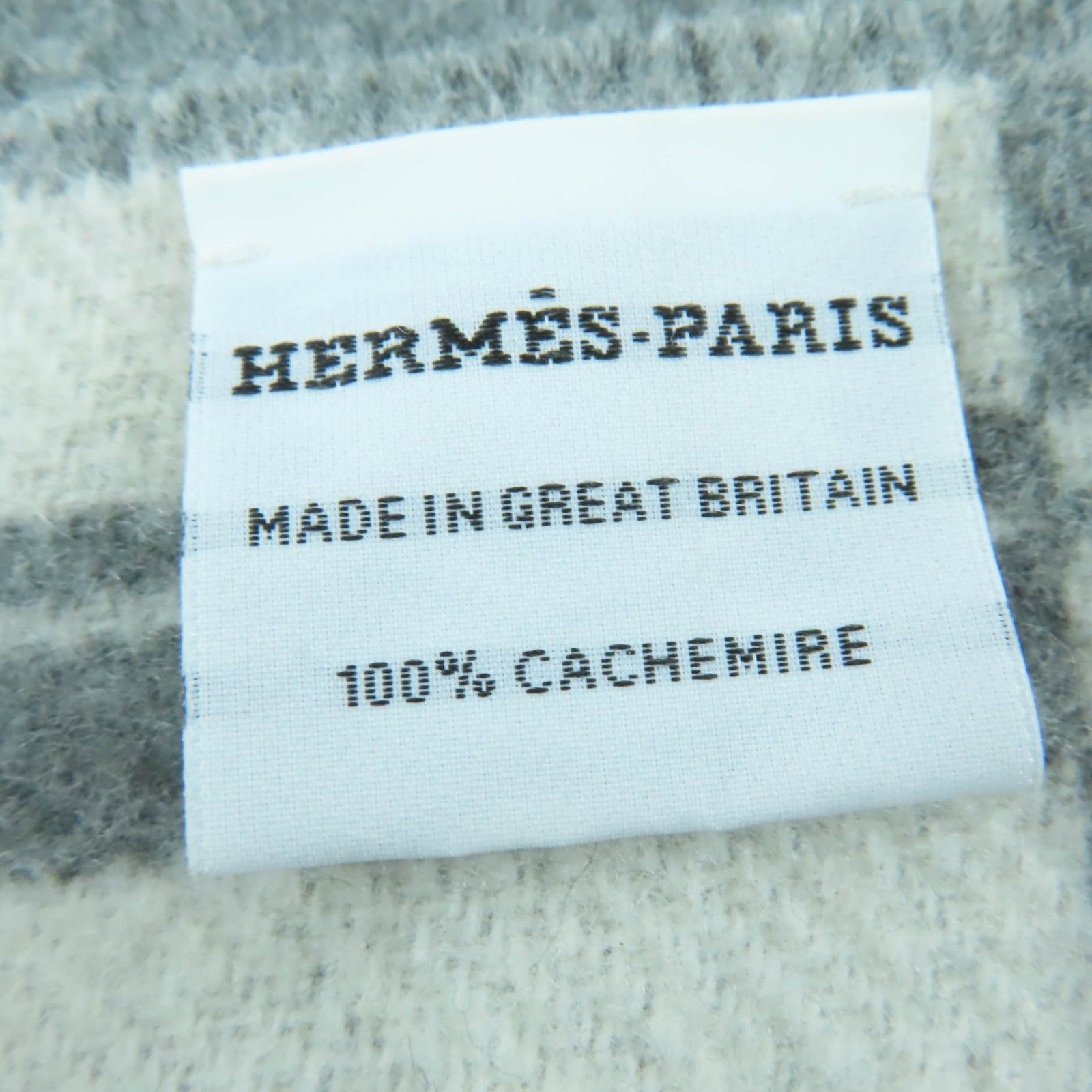 エルメス　カシミヤマフラー　カシミア　バンドドゥレポ　グリフランネル　グレー新品 カシミヤマフラー 《バンド・ドゥ・レポ》 - グレー | Hermès